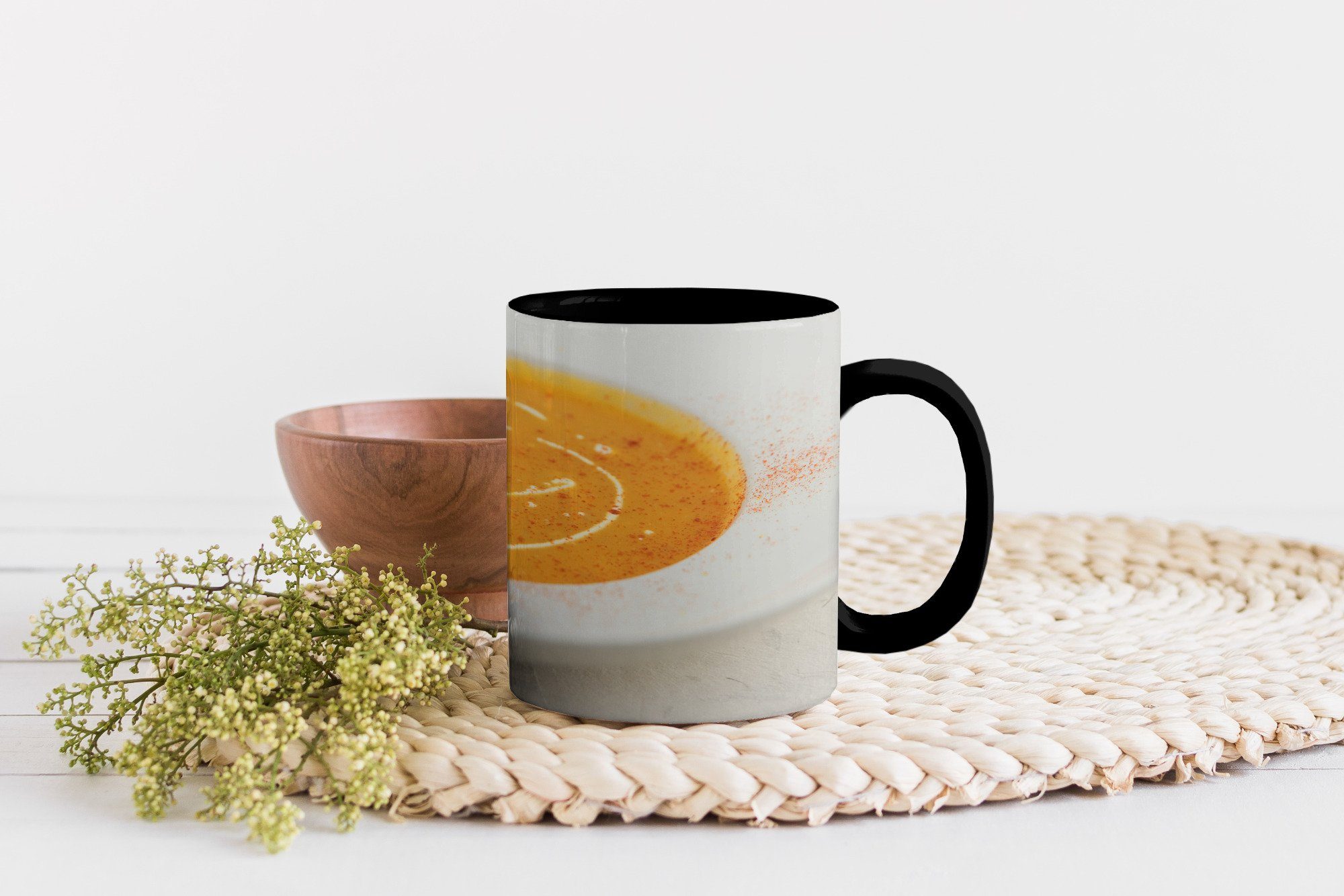 Kaffeetassen, Tasse Geschenk im Teetasse, bestreut, weißen Keramik, MuchoWow Farbwechsel, Teller Zaubertasse, mit Cayennepfeffer Kürbissuppe