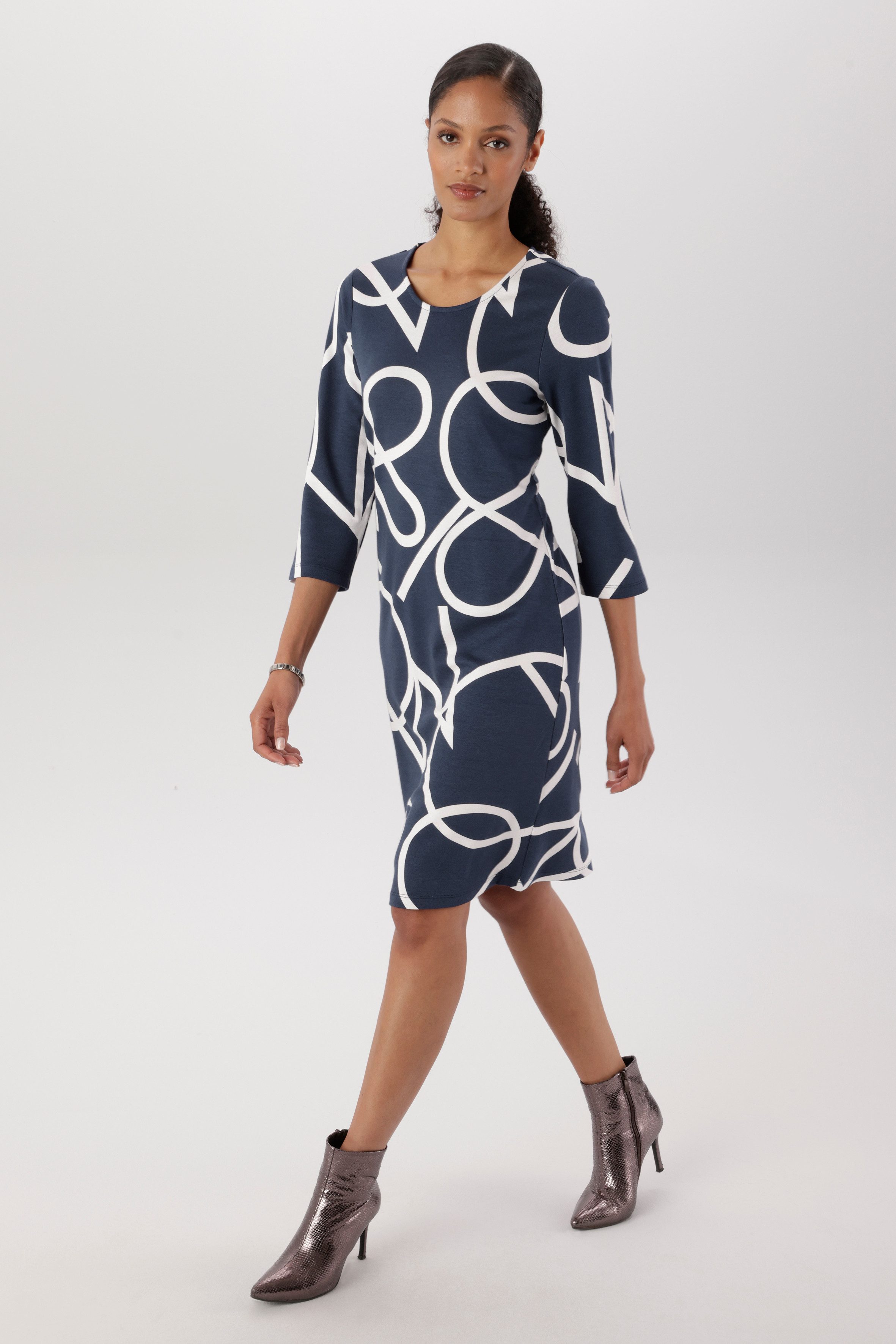 Aniston SELECTED Jerseykleid mit stilvollem Allover-Muster