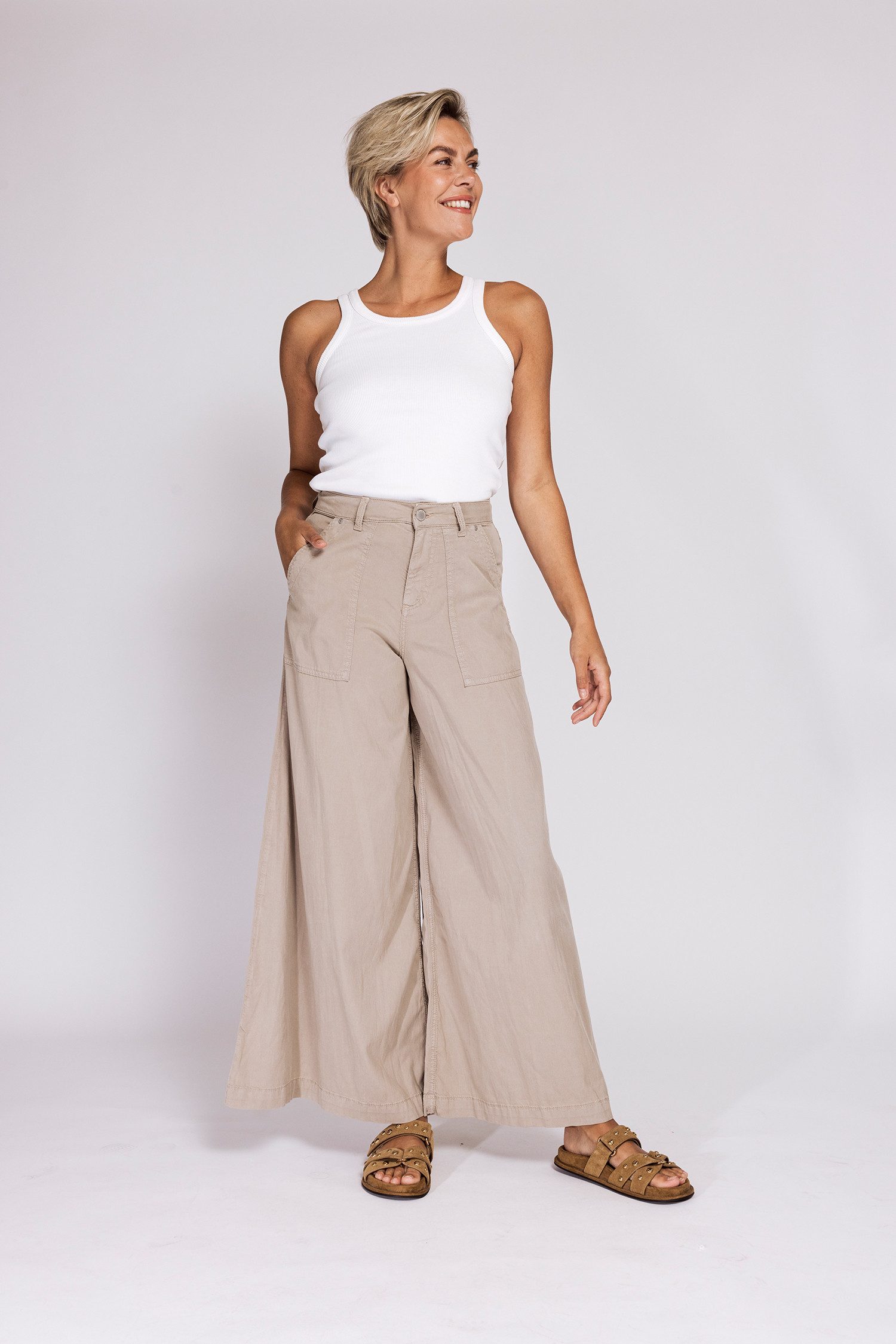Zhrill Culotte CHATTI extra weiter Jeans-Style, normale Passform, mit Gürtelschlaufen – Bild 4 von 4