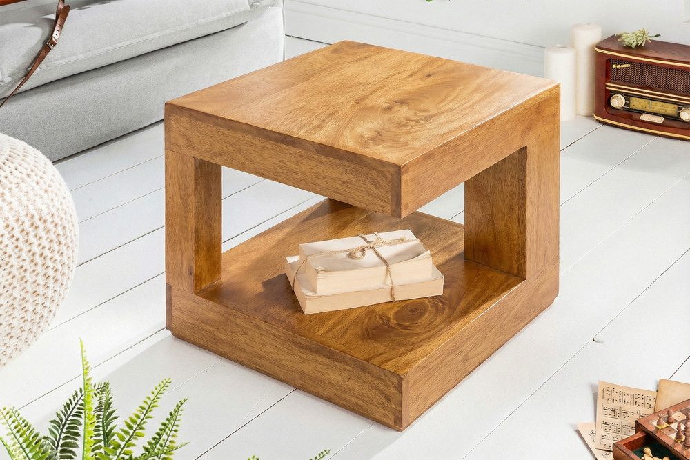 riess-ambiente Couchtisch GIANT 45cm natur - Mangoholz, Massiv, mit Ablagefach, honey finish, Eckiger Beistelltisch - ideal für Wohnzimmer, Schlafzimmer oder Lofts