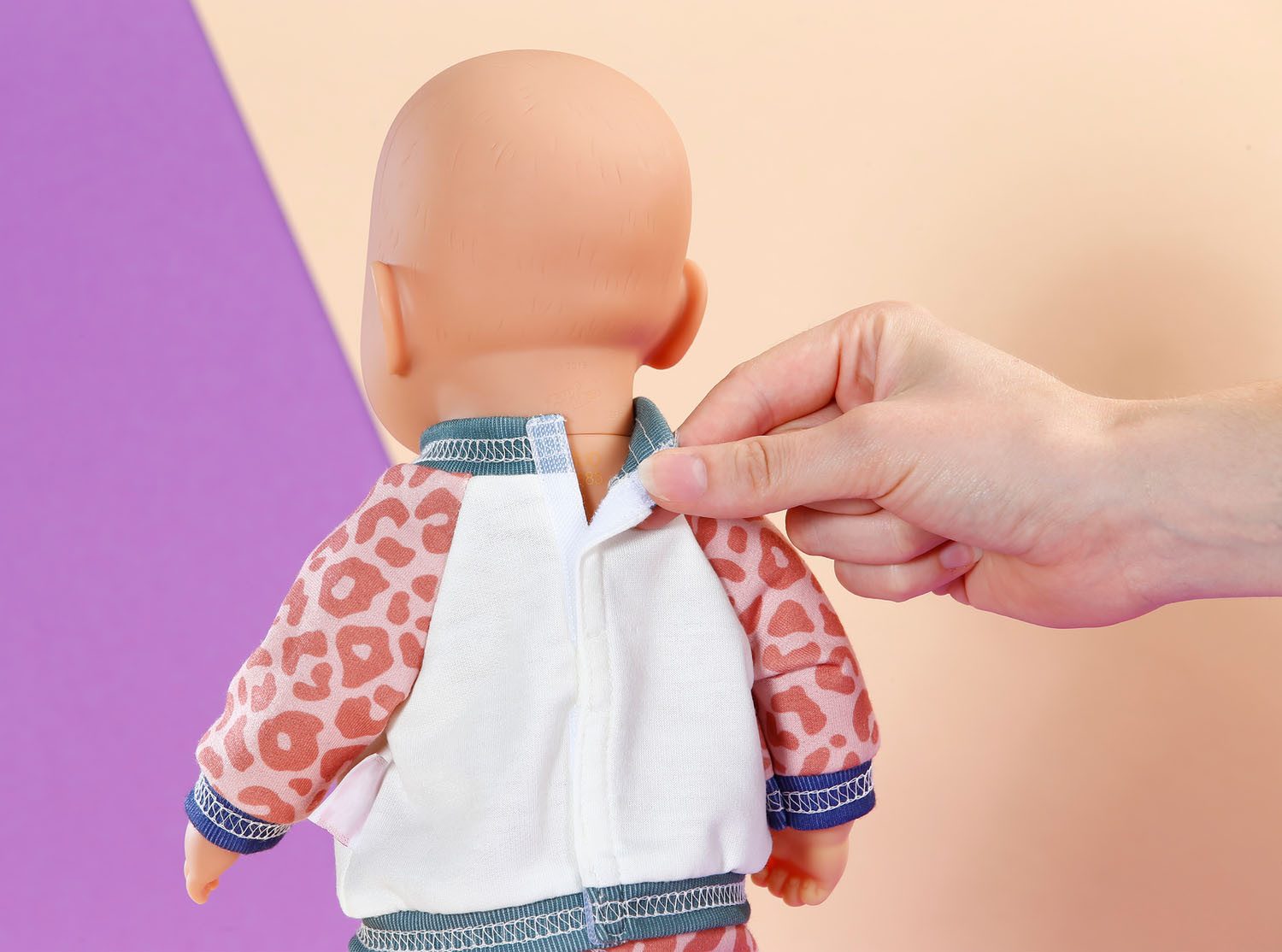 Baby Born Puppenkleidung Jogging Anzug Dschungel, 36 cm, mit Kleiderbügel – Bild 5 von 5