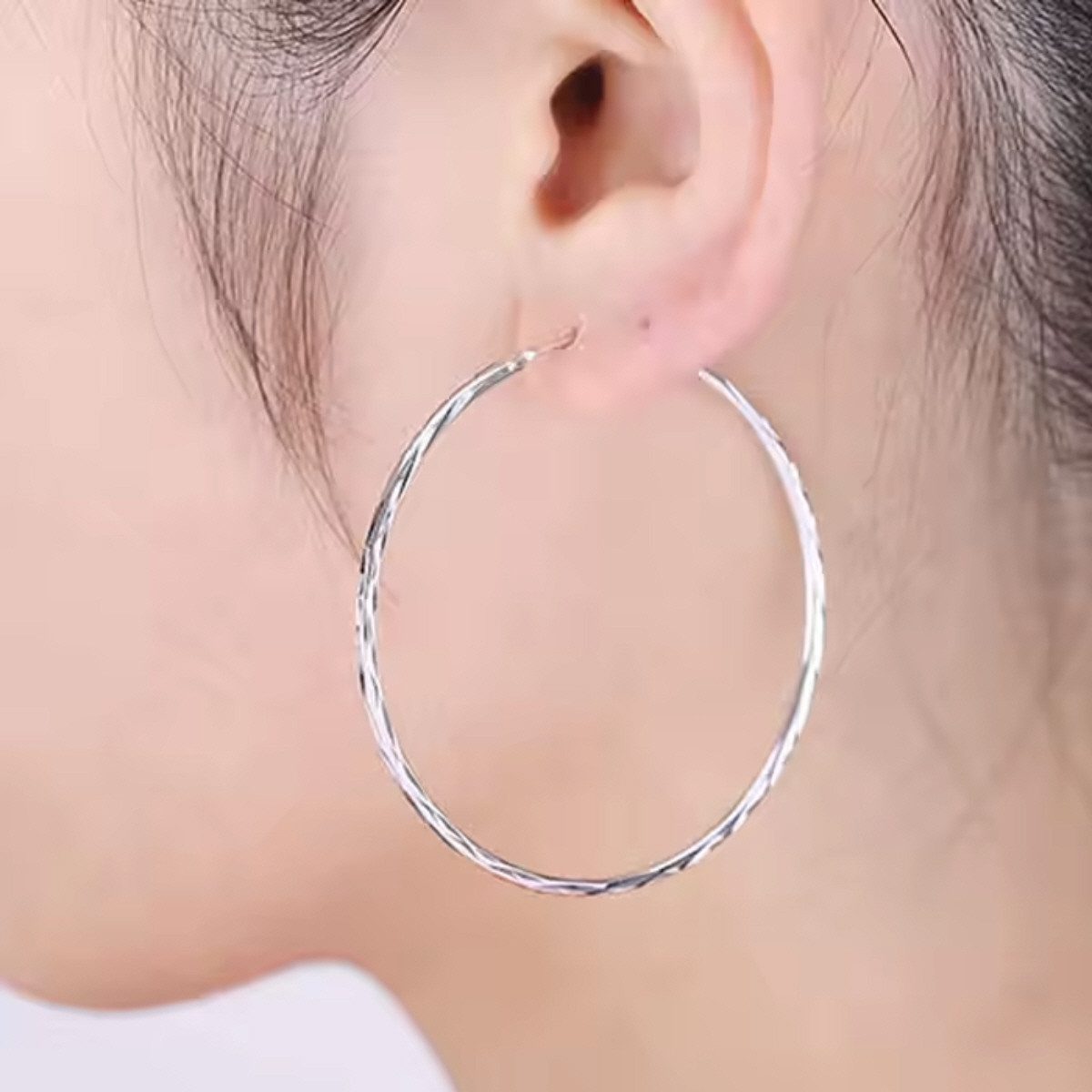 ELLAWIL Paar Creolen Ohrcreolen Ohrschmuck Damenohrringe Creole runde Ohrringe Ø 60 mm (GESCHENKIDEE, Sterling Silber 925), inklusive Geschenkschachtel