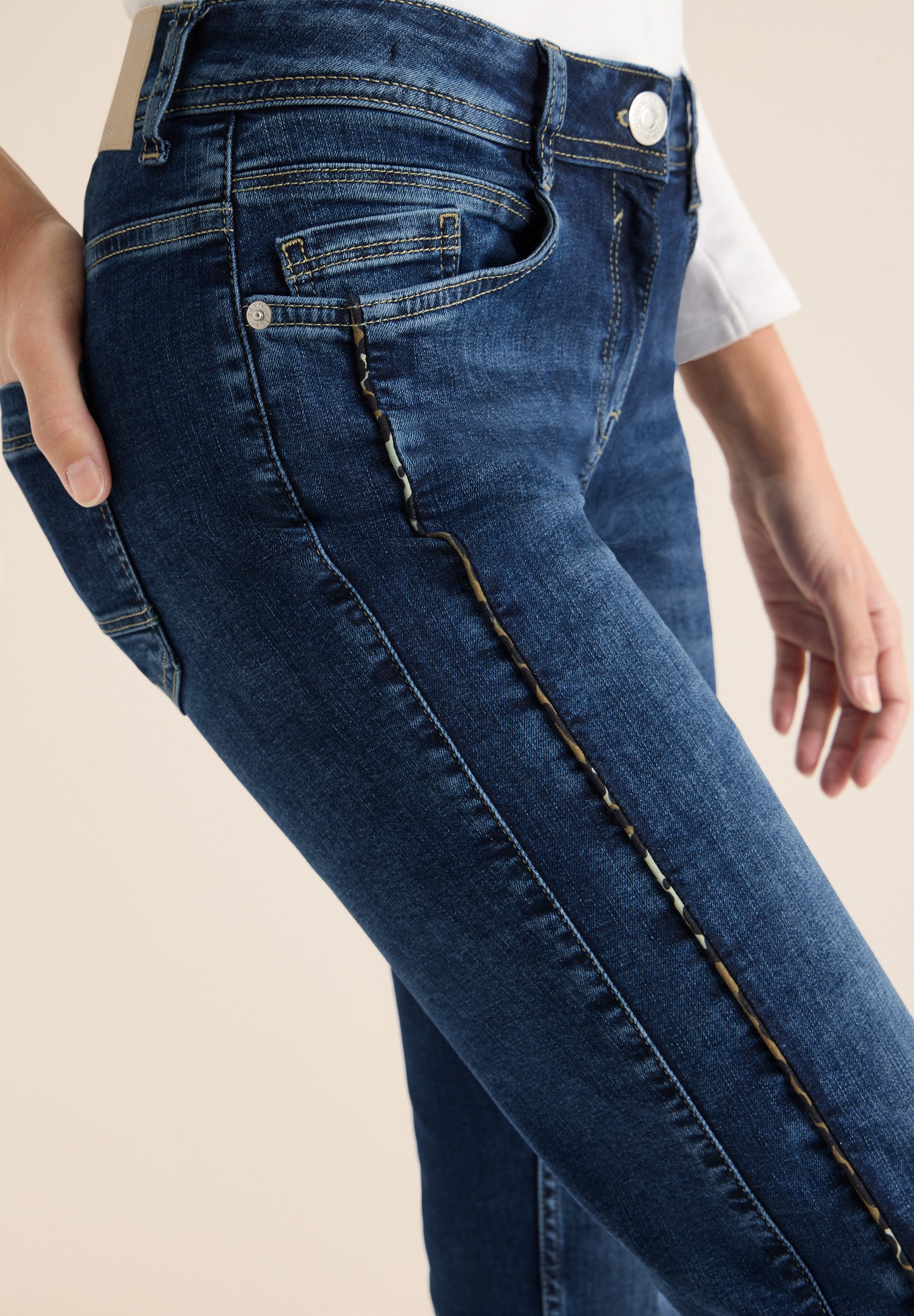 CECIL Comfort-fit-Jeans Middle Waist – Bild 3 von 5