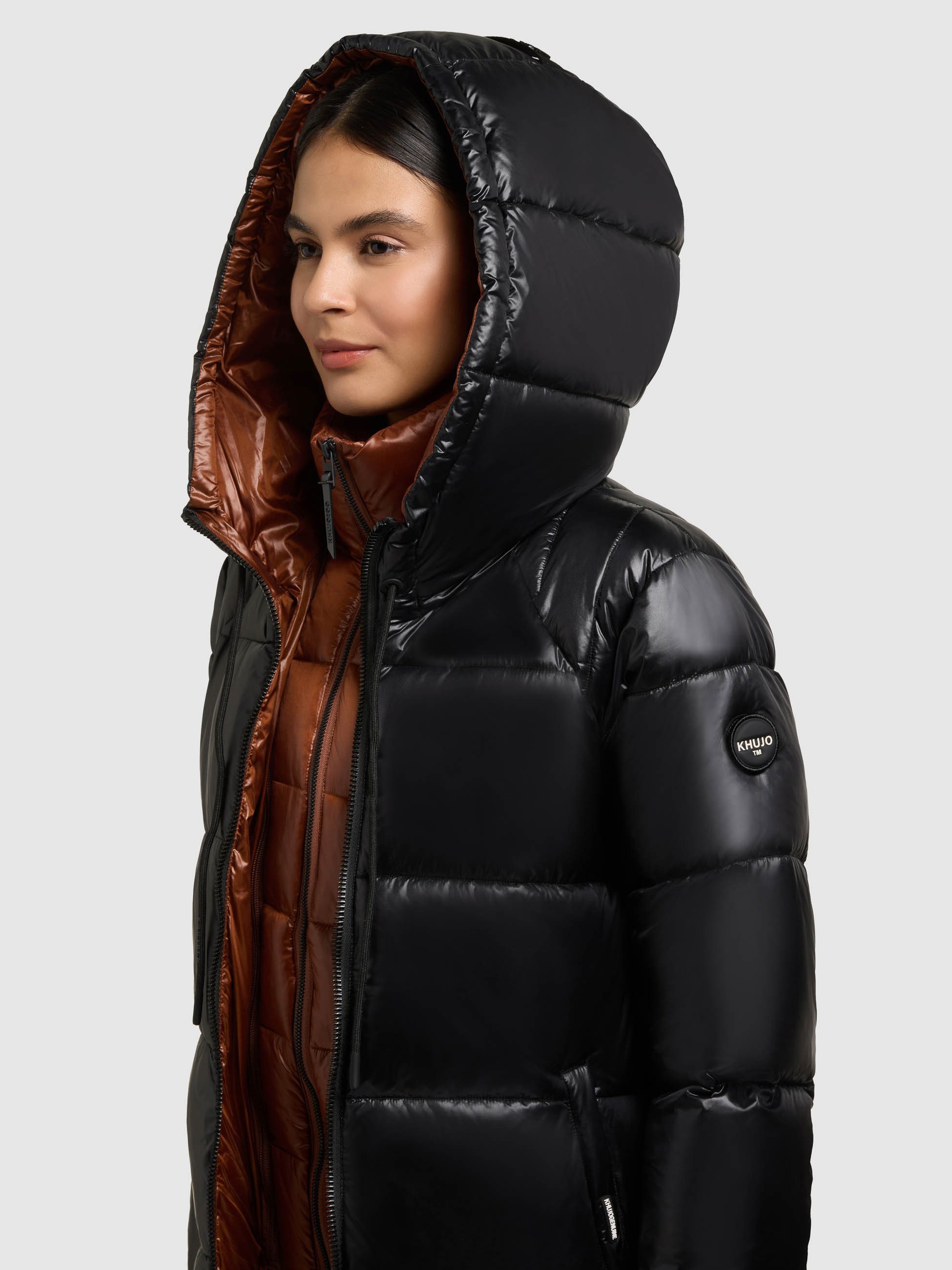 khujo Steppmantel NASHI aus Nylon und Polyester, knielanger Schnitt, mit 2-Wege-Reißverschluss
