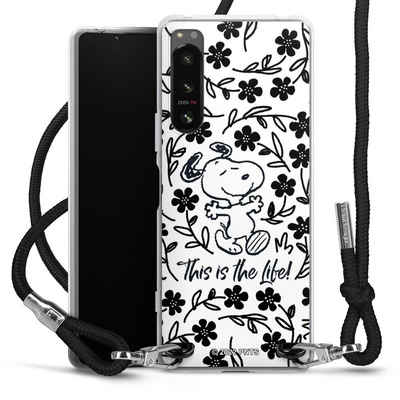 DeinDesign Handyhülle Peanuts Blumen Snoopy Snoopy Black and White This Is The Life, Sony Xperia 5 IV Handykette Hülle mit Band Case zum Umhängen
