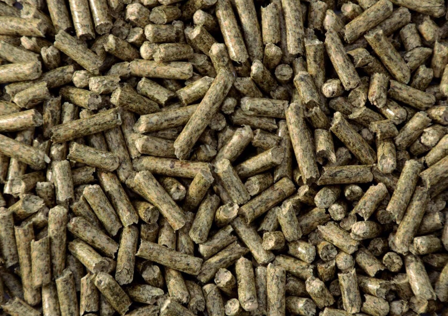 BURI Katzenstreu 22 L Bio Pellets natürliches Einstreu 100% Öko Streu aus Heu saugstark (Spar-Set, 4-tlg., 12kg), für die Katzentoilette, biologisch abbaubar, geruchsbindend, saugstark