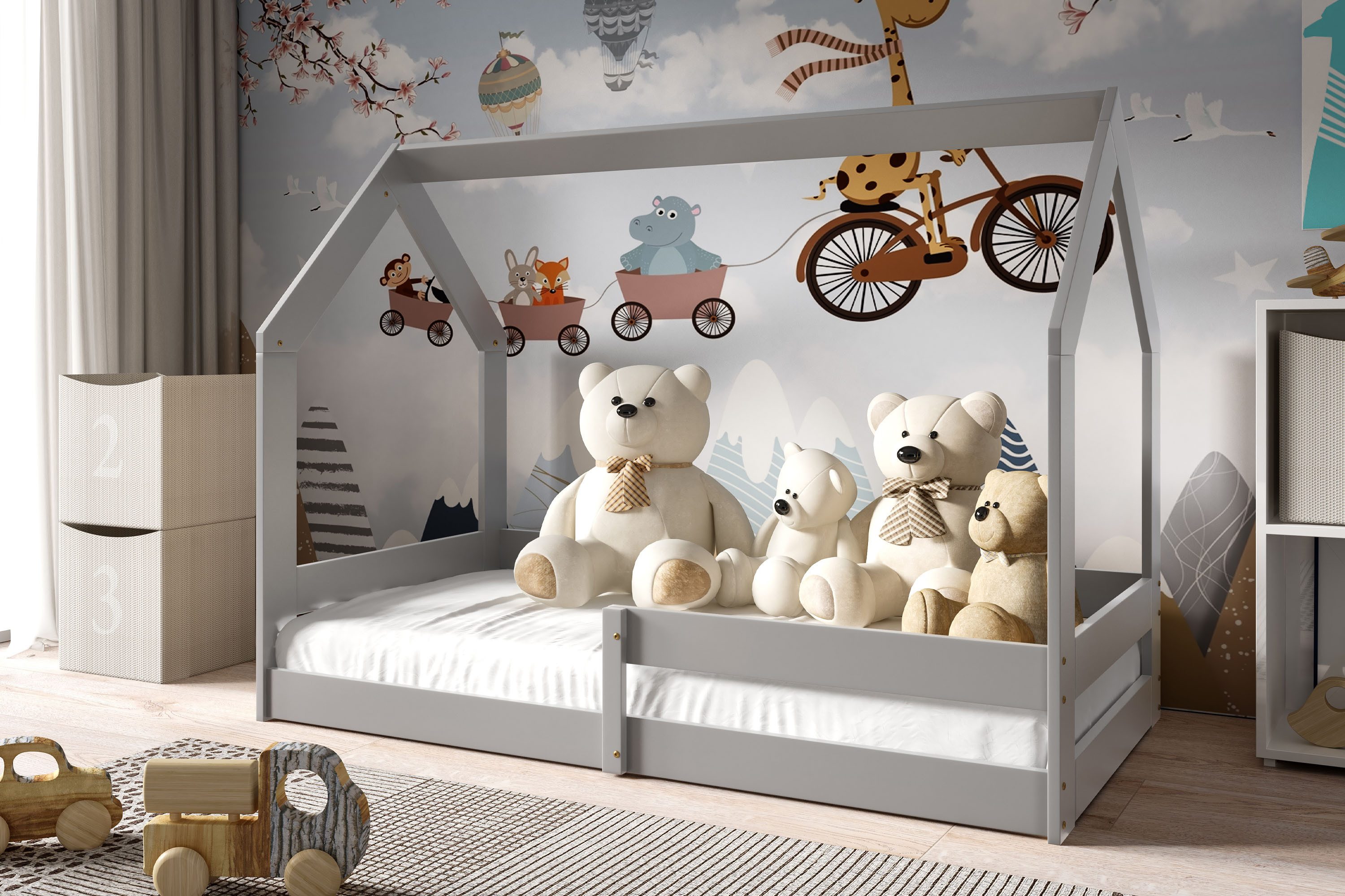 KONSIMO® Kinderbett LUMBE Bodenbett, Bett mit Rausfallschutz, Jugendbett (inklusive Matratze), hergestellt in der EU, Hausform, aus massivem Kiefernholz
