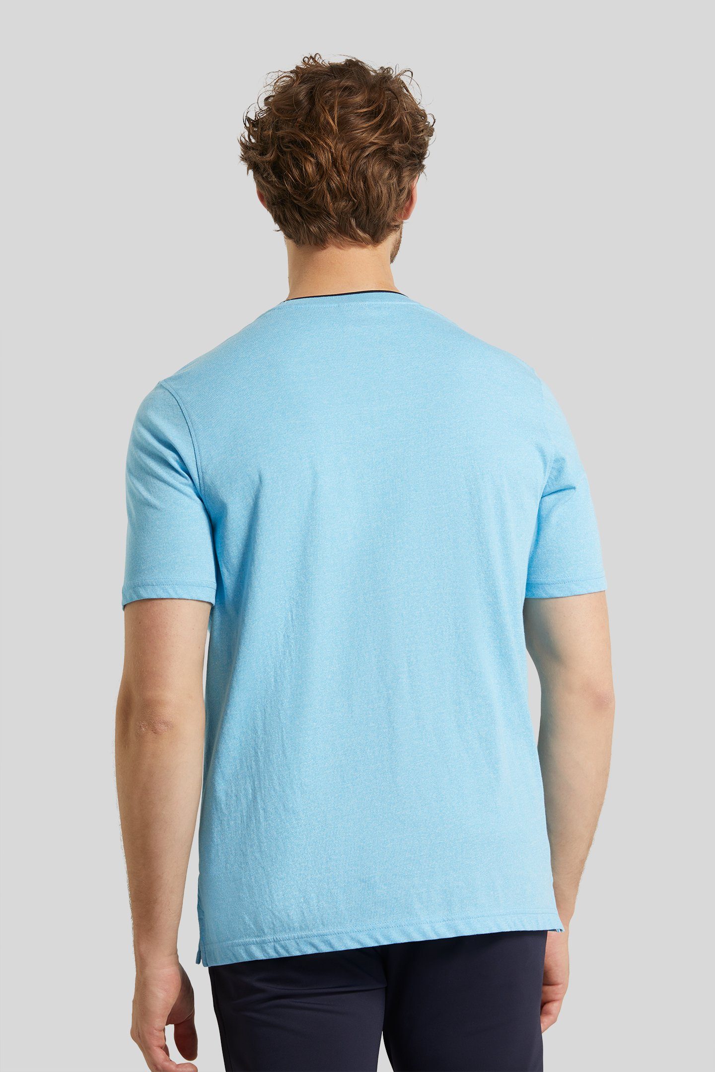 bugatti T-Shirt mit großem mittelblau Logo-Print bugatti