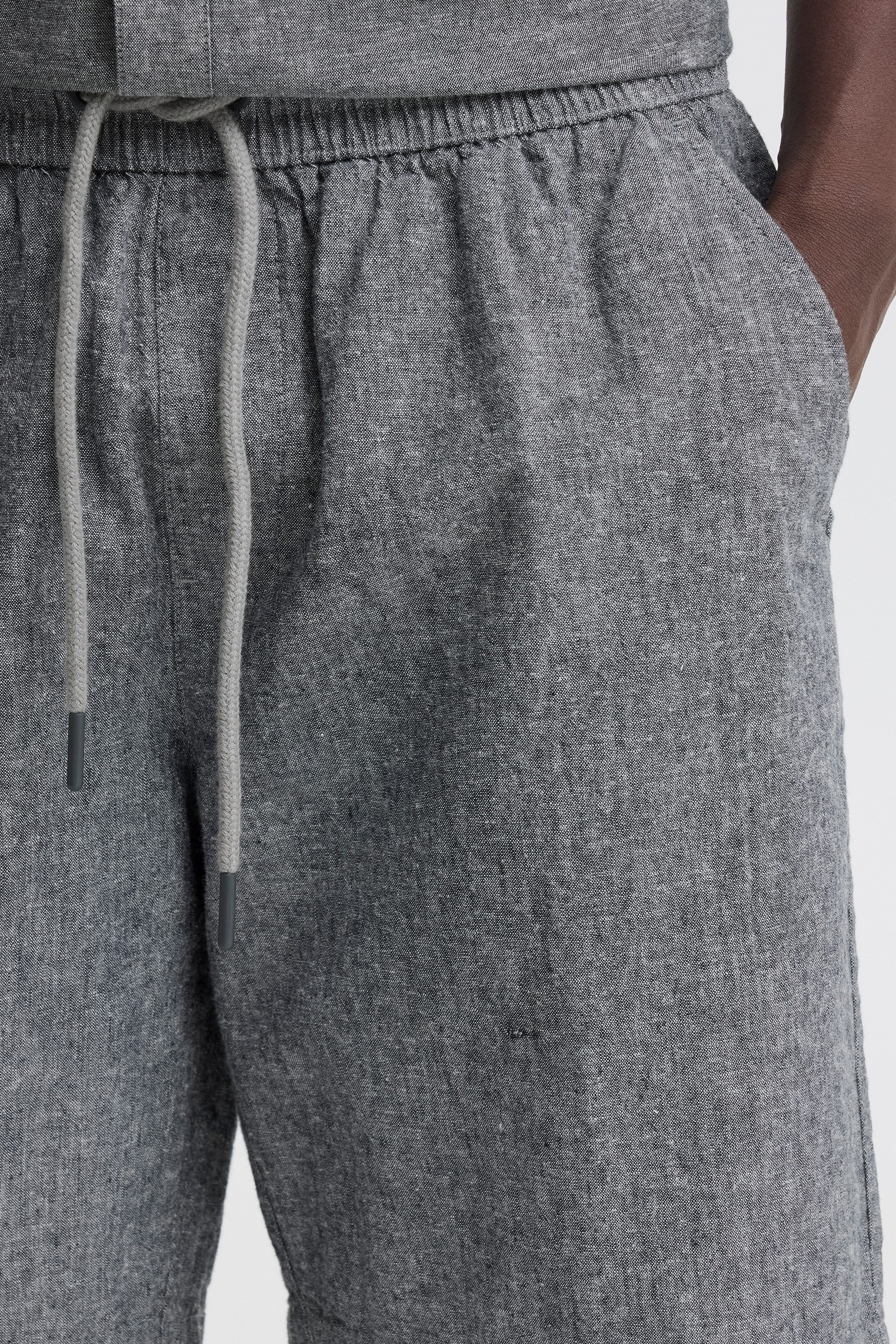 Blend Bermudas BHABAN LIN SHORTS PP NOOS in sommerlicher Leinen-Optik