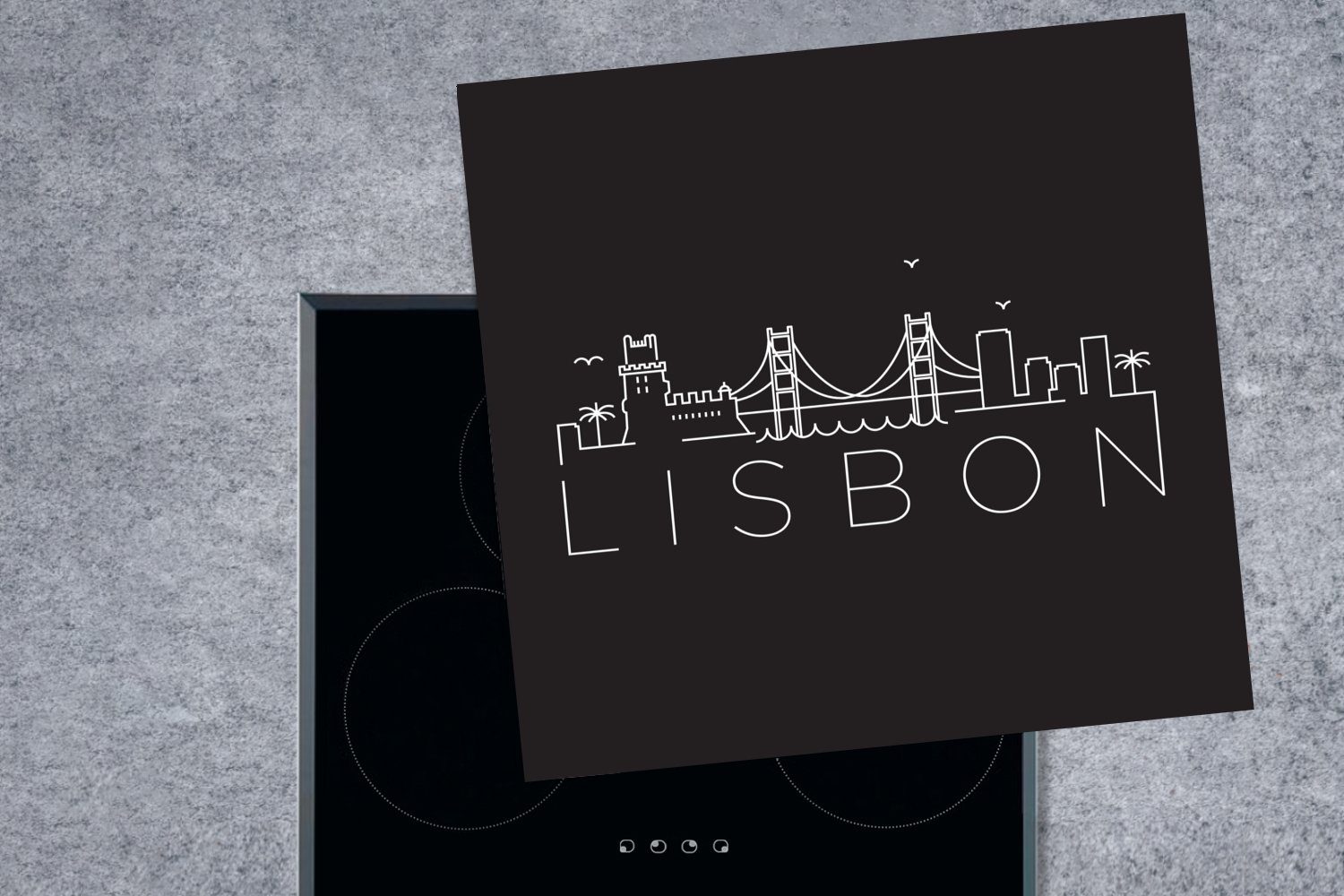 Skyline schwarzen cm, tlg), vor ''Lissabon'' Vinyl, 78x78 MuchoWow Arbeitsplatte für (1 küche Hintergrund, einem Ceranfeldabdeckung, Herdblende-/Abdeckplatte