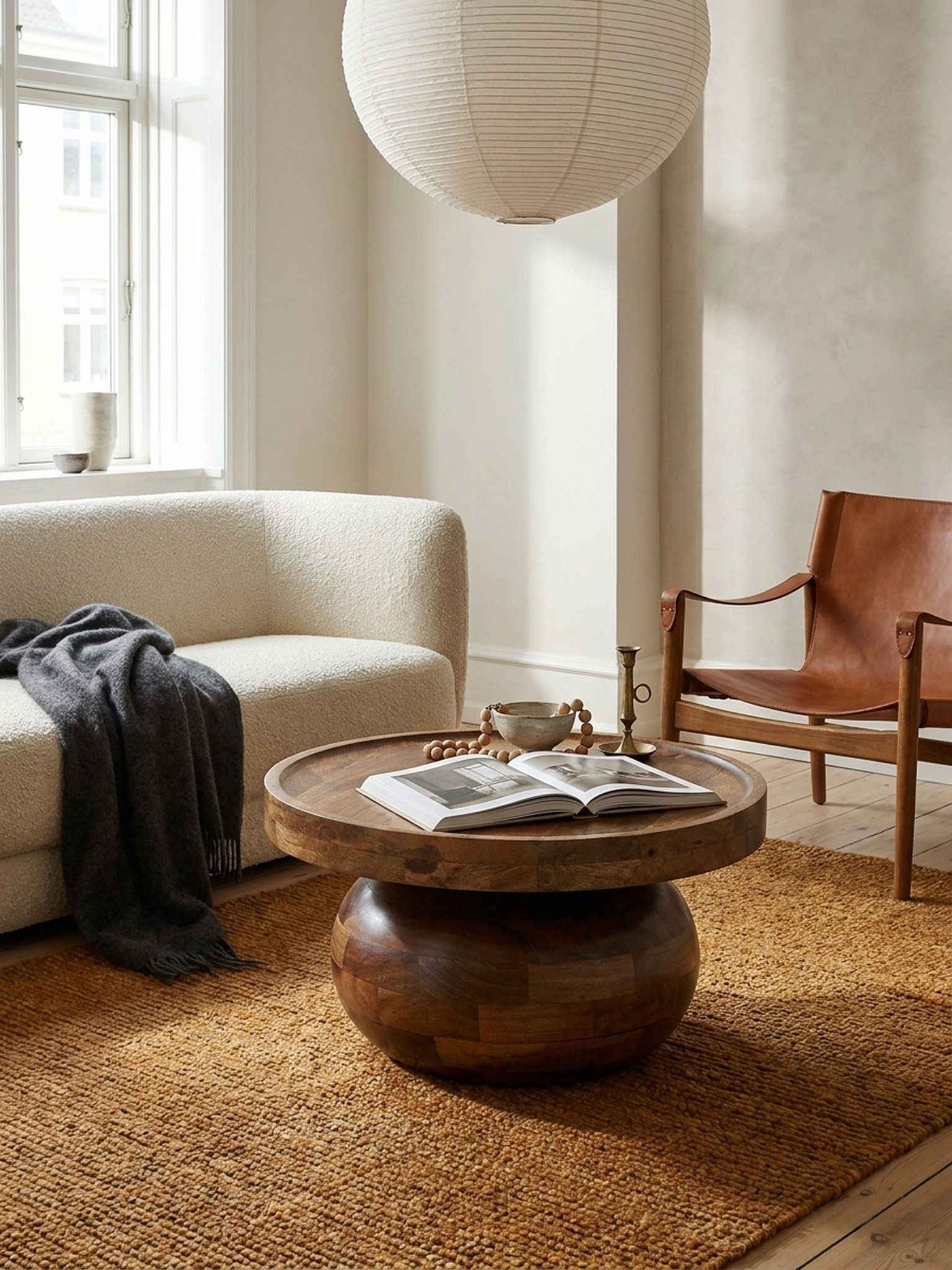 KADIMA DESIGN Couchtisch Couchtisch 50x50x30,5 cm Mango Massivholz Walnussfarben Sofatisch (mit natürlicher Holzmaserung), Rund, Design Wohnzimmertisch Niedrig, Kaffeetisch Wohnzimmer Modern