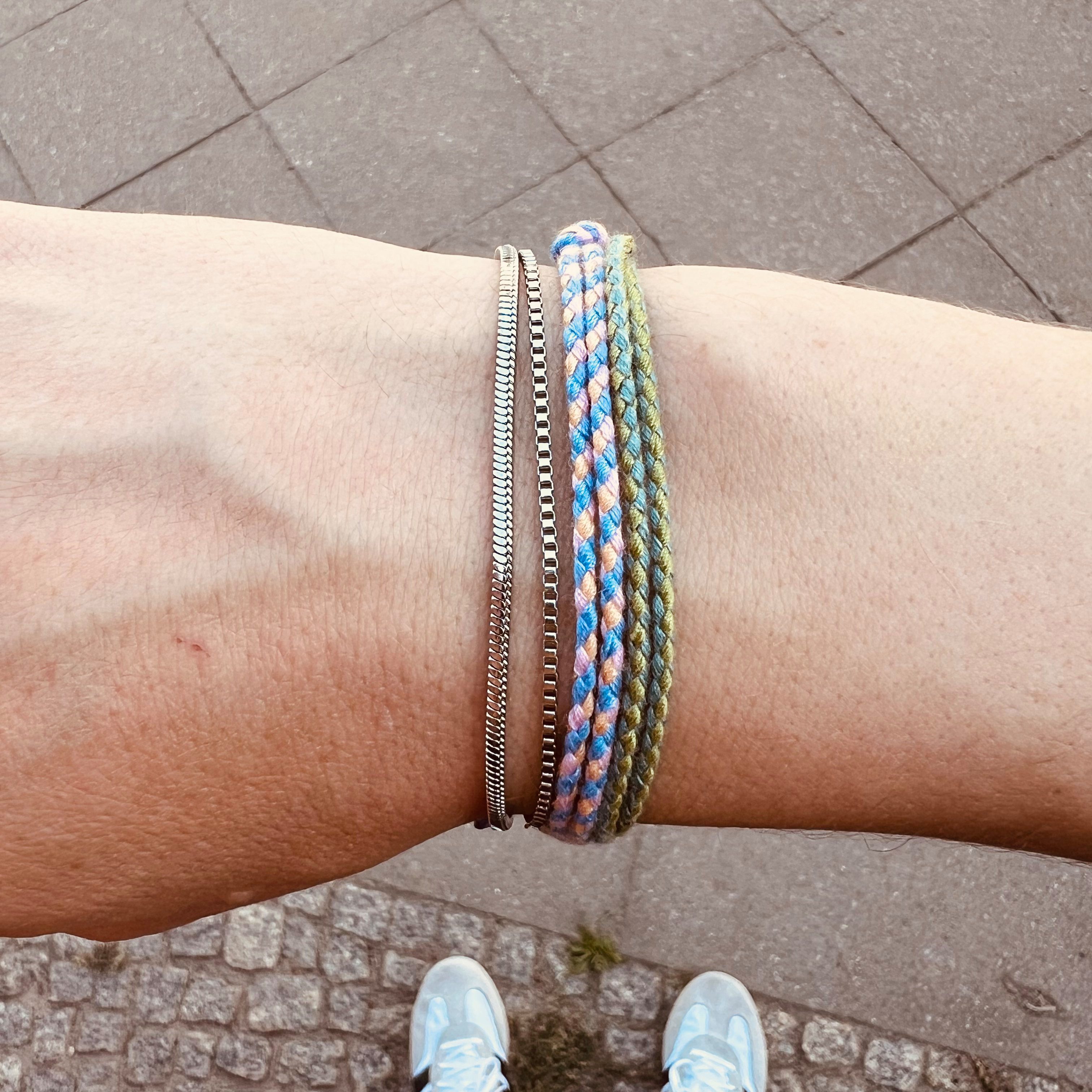 Made by Nami Armband Set Armband Herren Damen bunt mit verschiedenen Armbändern, aus Stoff und Edelstahl - Schlichtes Design - Wasserfest