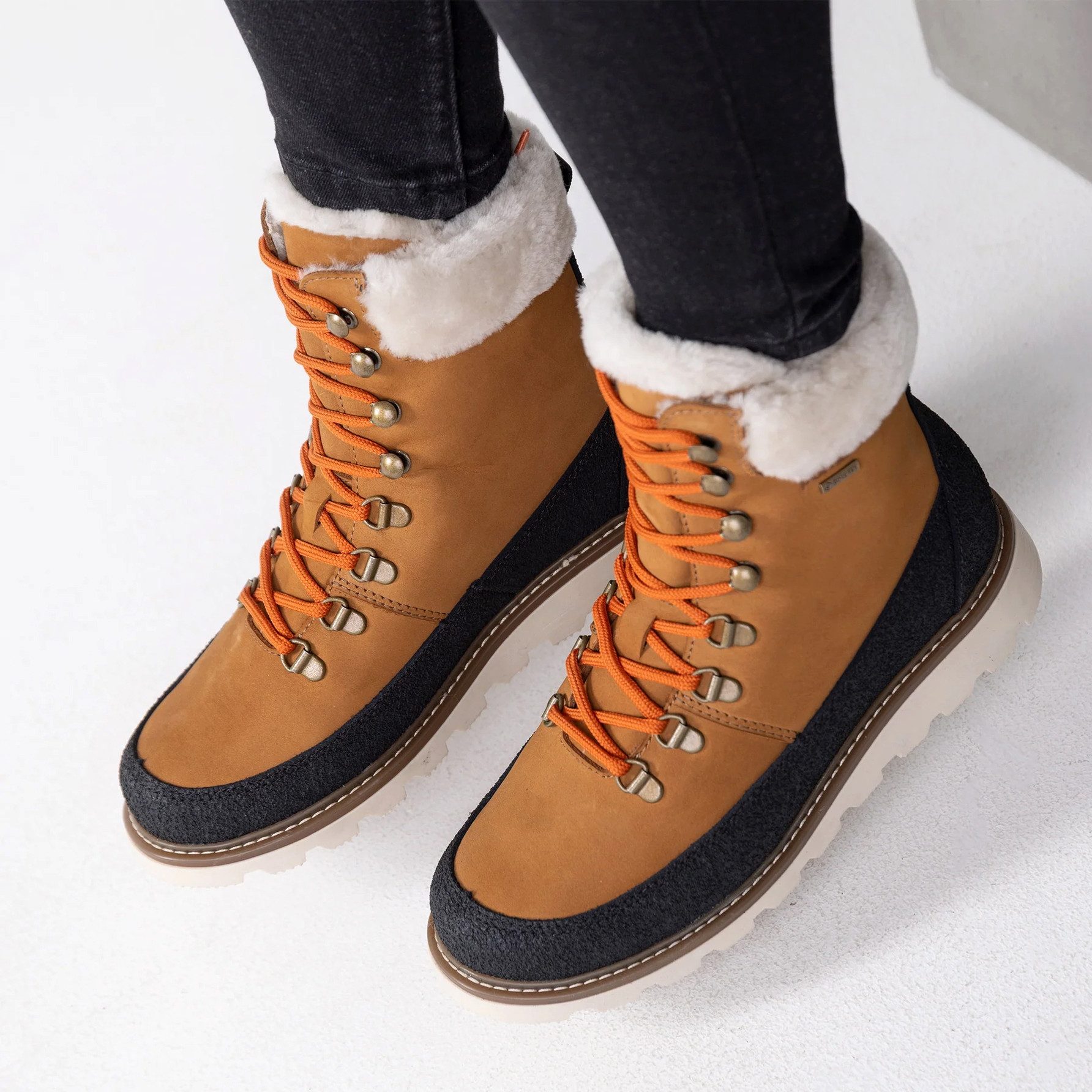 Pomar PÄIVI GTX (Nubukleder, wasserdicht, Lammfell gefüttert) tan braun Winterstiefel