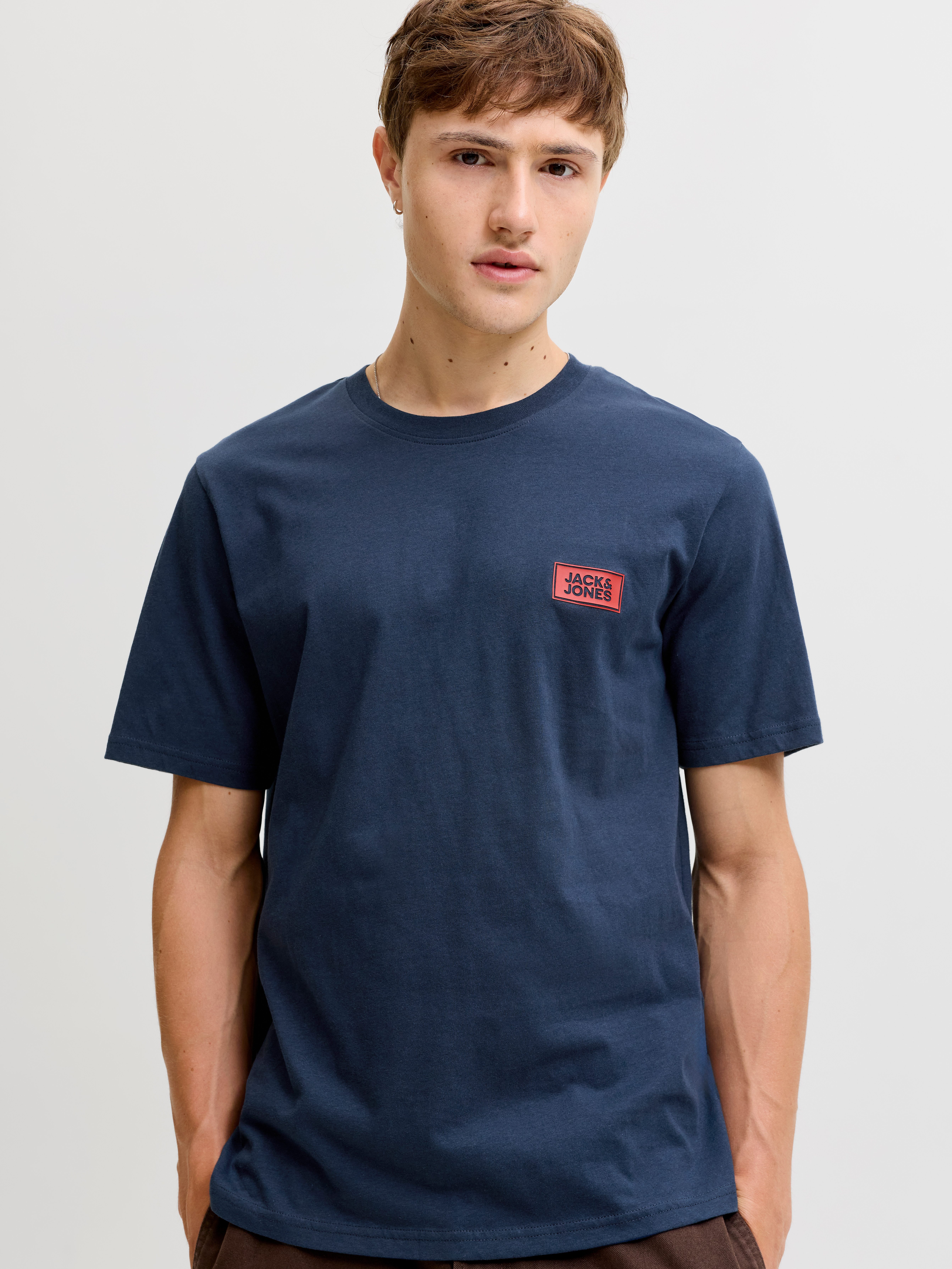 Jack & Jones Rundhalsshirt JJRUSH TEE SS CREW NECK SN Baumwolle, regular fit