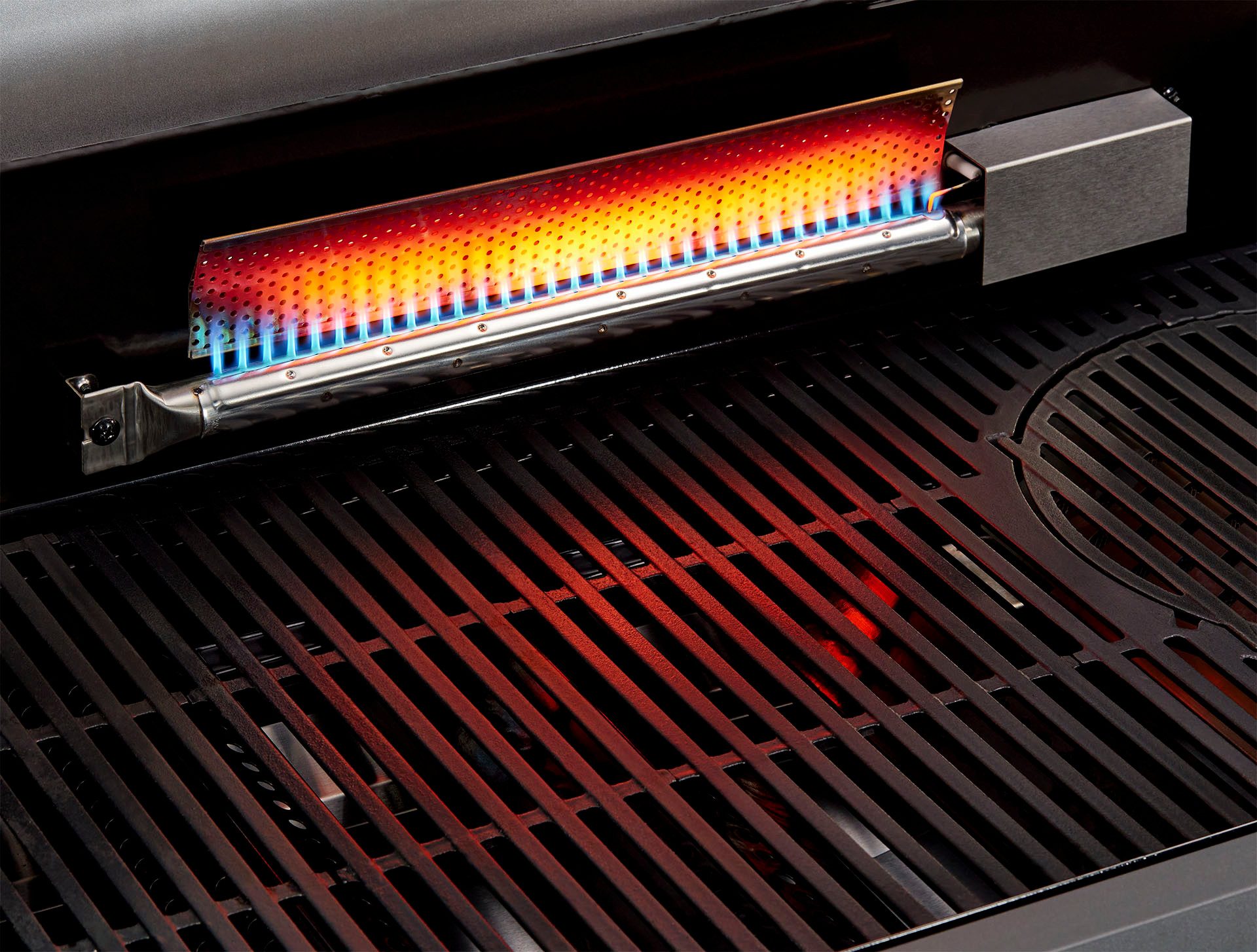Enders® Gasgrill HYDE 6 SIKR Turbo, erreicht turboschnell extrahohe Temperaturen für scharfes Anbraten