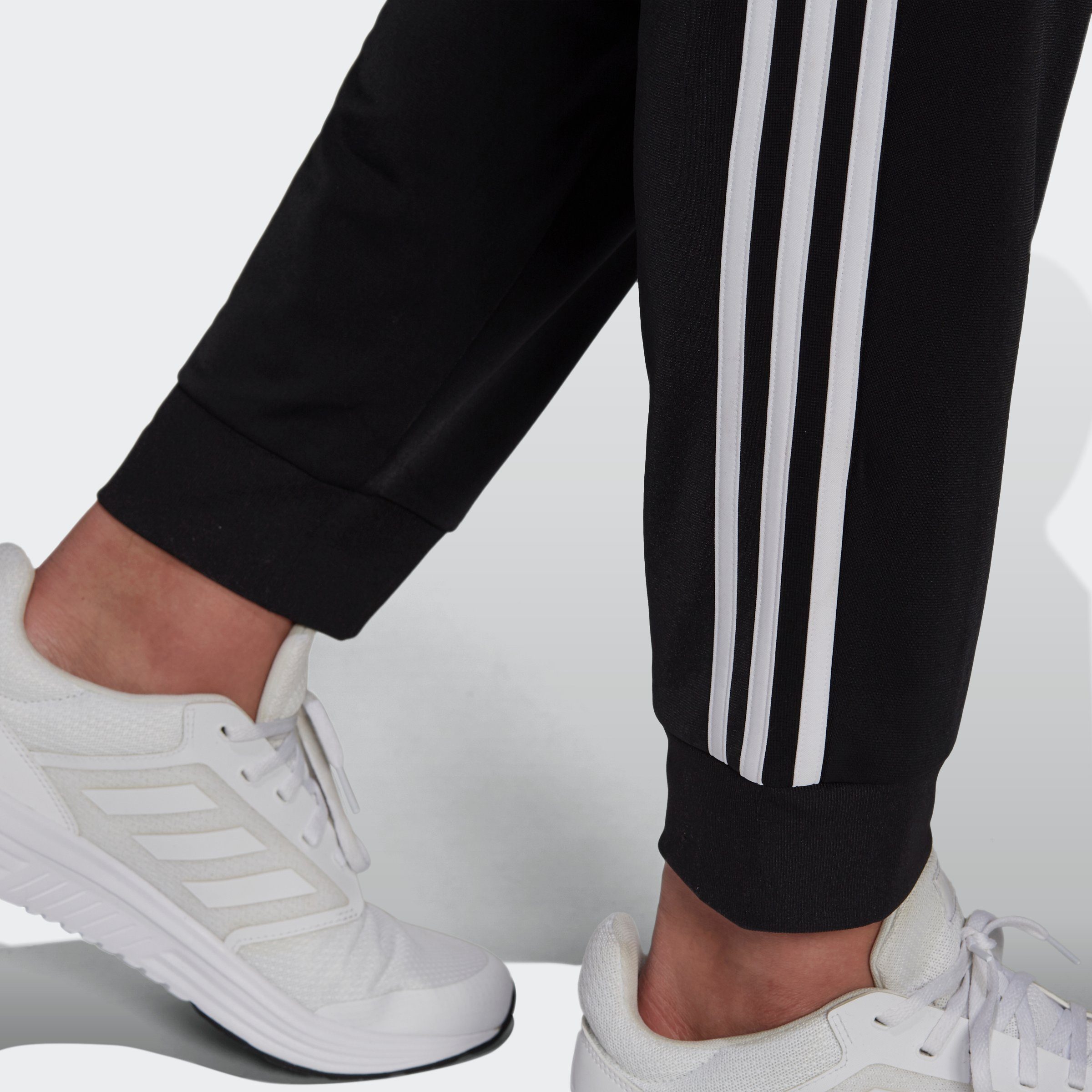 Black adidas 3STREIFEN PRIMEGREEN adidas White (1-tlg) TAPERED / ESSENTIALS WARMUP Sportswear Originals Sporthose