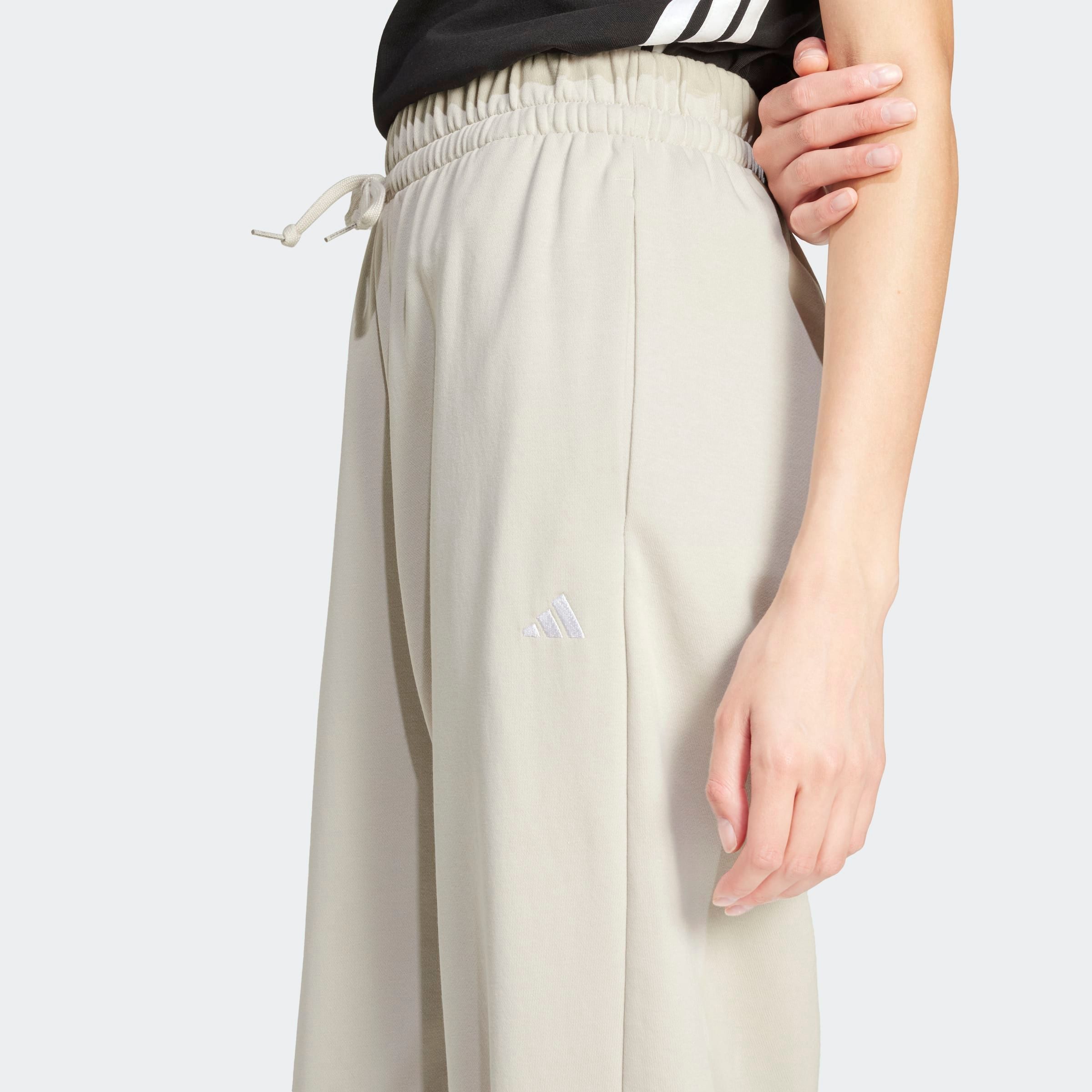 adidas Sportswear Sporthose ESSENTIALS SMALL LOGO FRENCH TERRY CUFFED Locker geschnitten, hoher Bund, aus weichem French Terry Material