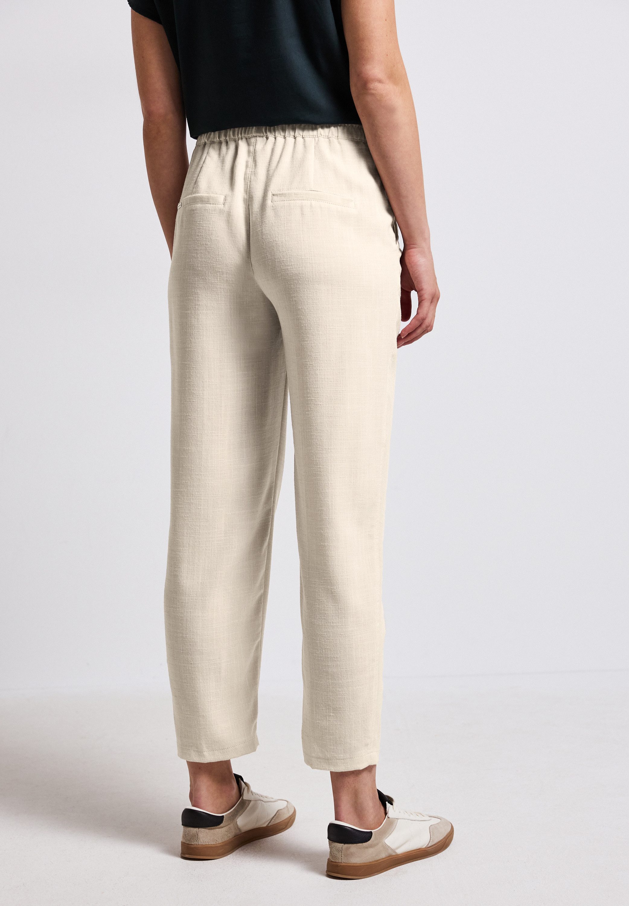 STREET ONE Chinohose mit Knopfdetail günstig online kaufen