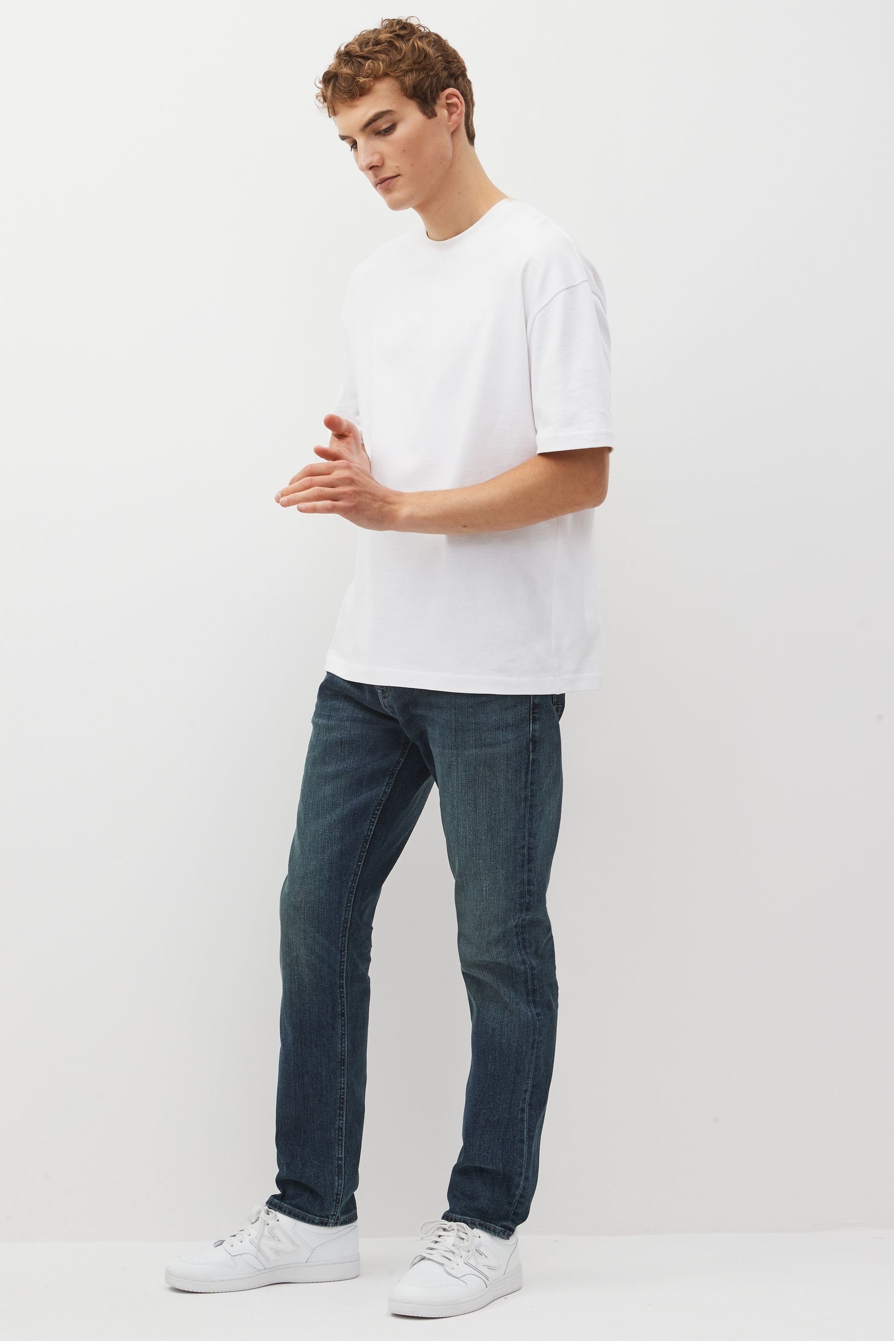 Next Material-Slim-Fit Slim-fit-Jeans Jean schwerem Hochwertige aus (1-tlg)