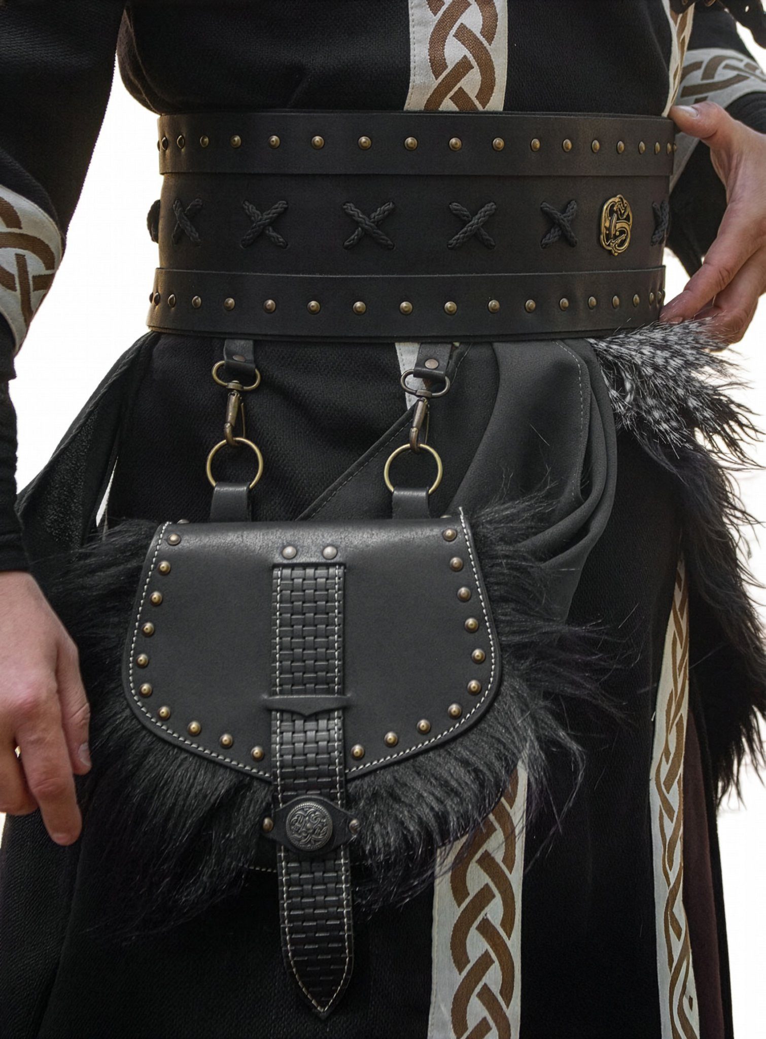 Metamorph Ledergürtel Gefechtsgürtel - Behaim Dieser wuchtige Gürtel mit passender Gürteltasche verleiht eine magi