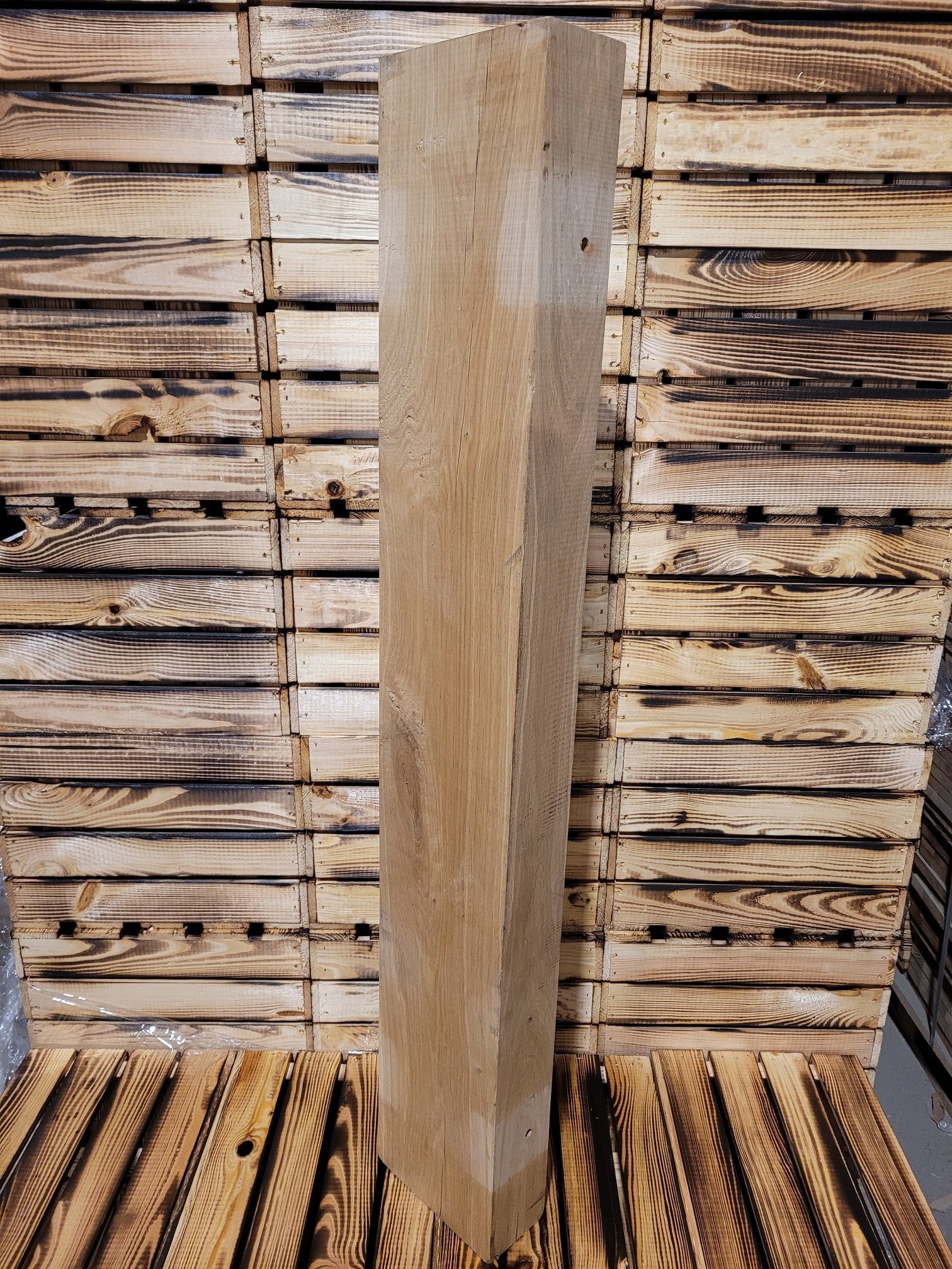 Kistenkolli Altes Land Allzweckkiste Holzbohle Eiche (gebraucht massiv) mit Gebrauchspuren 119x19x9cm Holzb