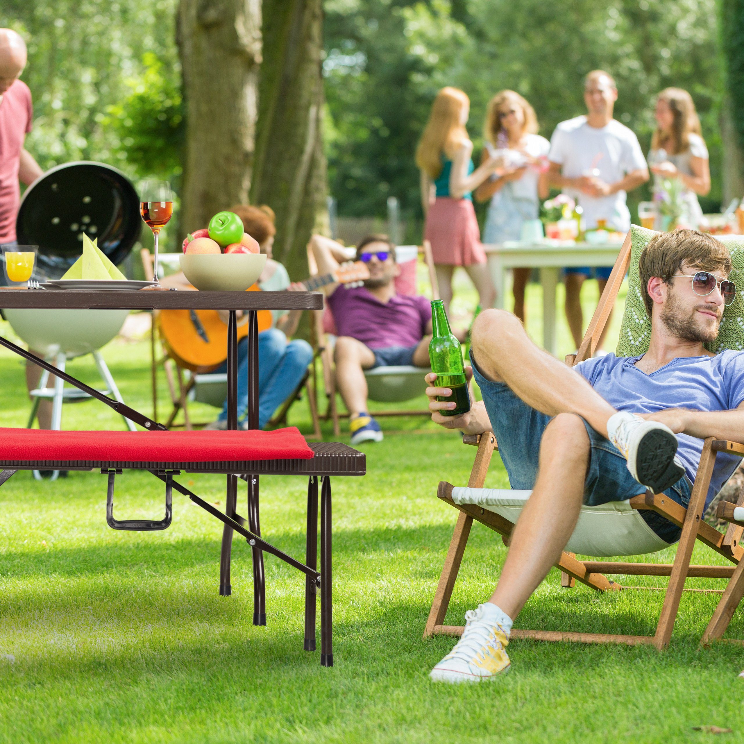 relaxdays Klapptisch Klappbarer Gartentisch Holzoptik, braun