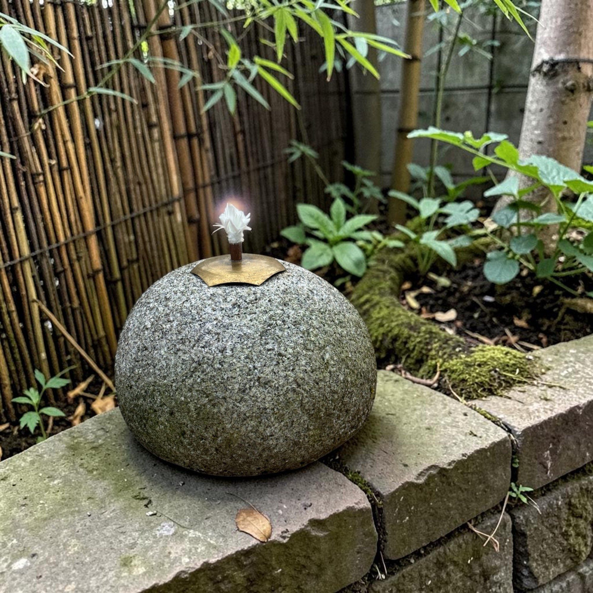 Asien LifeStyle Gartenfackel Gartenfackel Granit massiv, Windlicht aus Naturstein, alter Stil