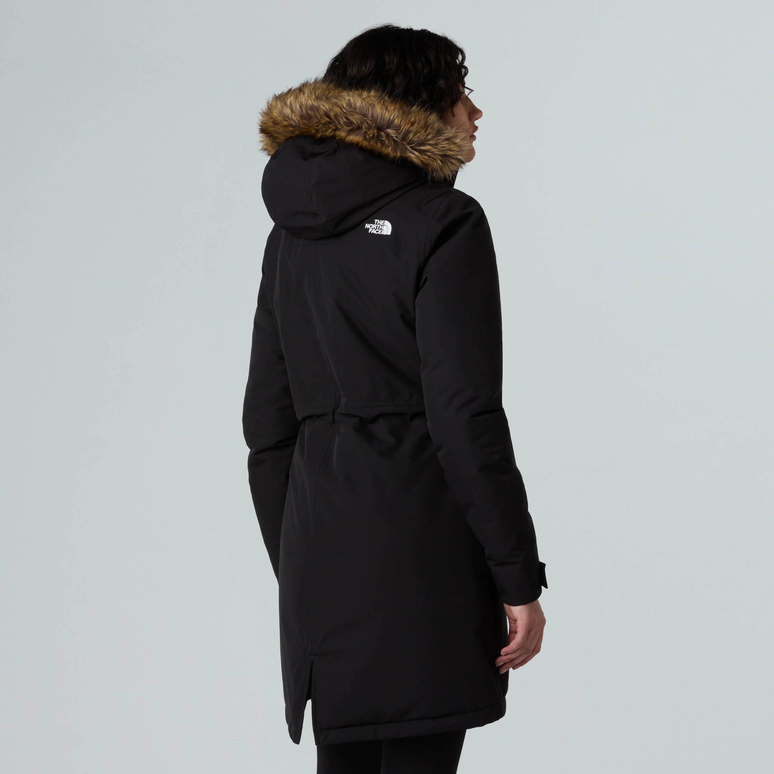 The North Face Kurzmantel W ZANECK PARKA mit 2-Wege-Reißverschluss, atmungsaktiv, winddicht, wasserdicht