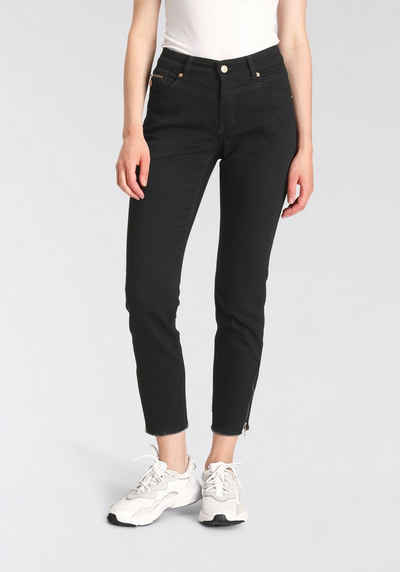 MAC Slim-fit-Jeans »Rich-Chic« Moderne Form mit Push-Effekt durch figurformende Nähte