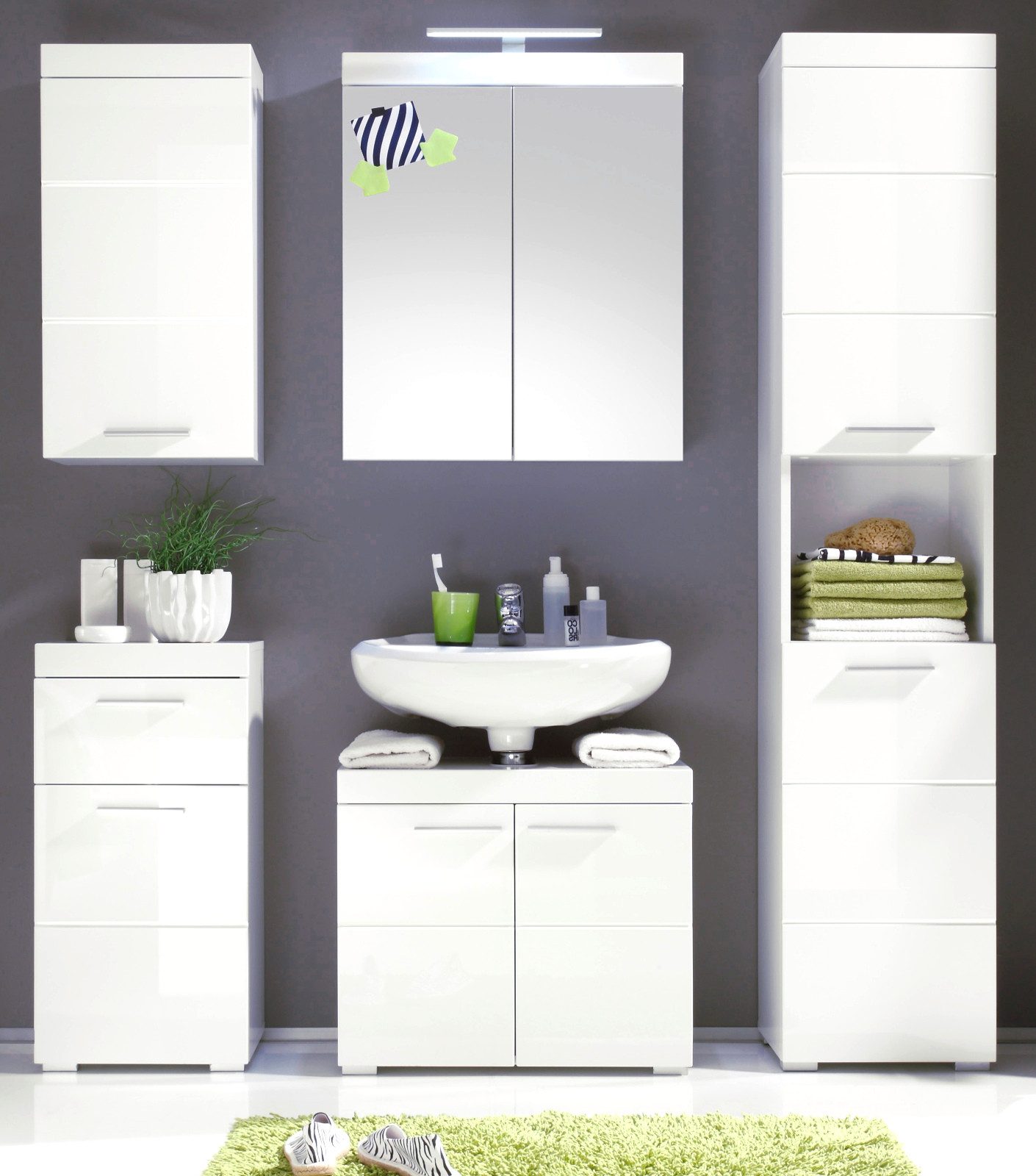 trendteam Badmöbel-Set Amanda, (in weiß Hochglanz, Bad Komplett-Set 5-teilig), mit viel Stauraum