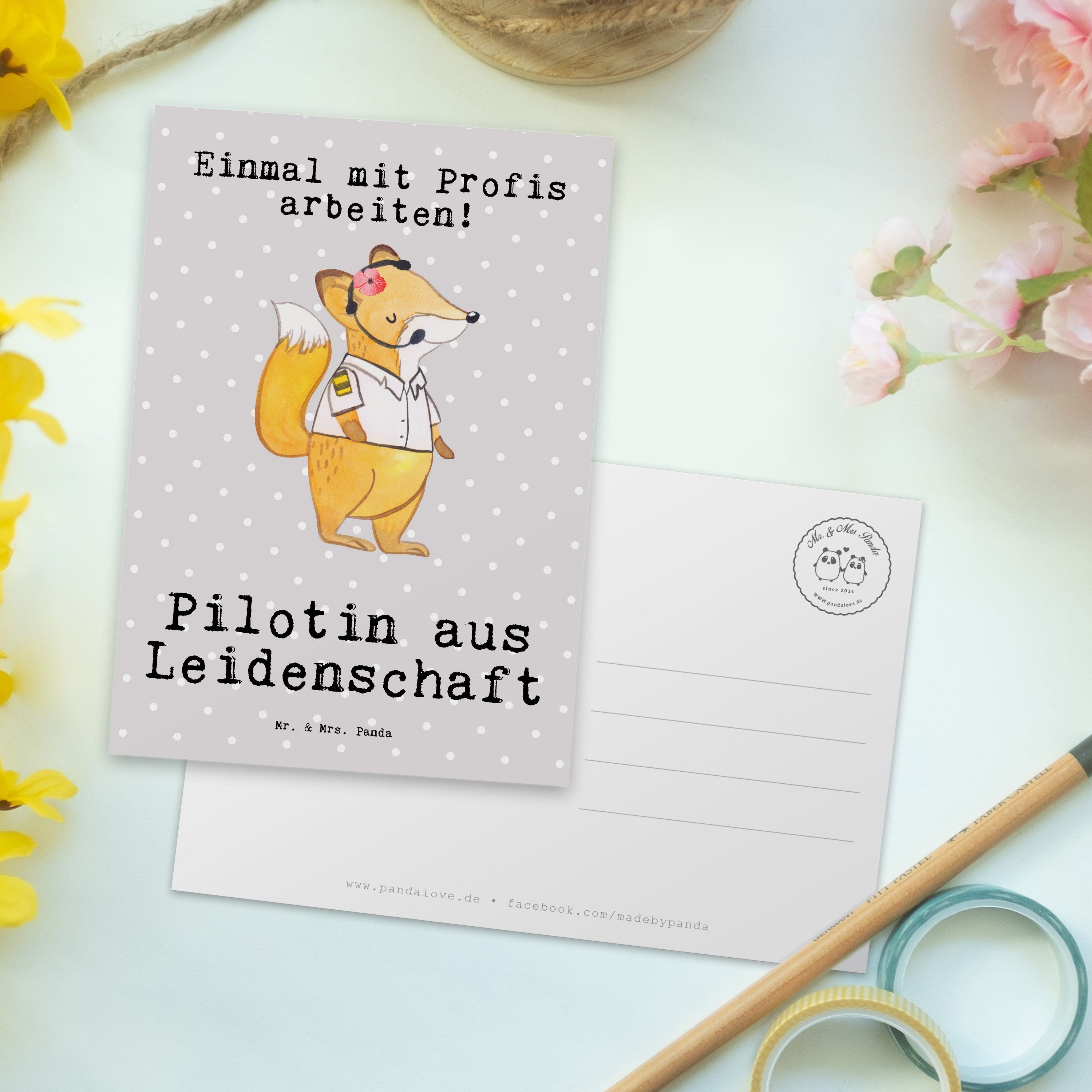 Panda - Leidenschaft & Mrs. Pastell Pilotin Ju - aus Geschenk, Grau Geschenkkarte, Postkarte Mr.