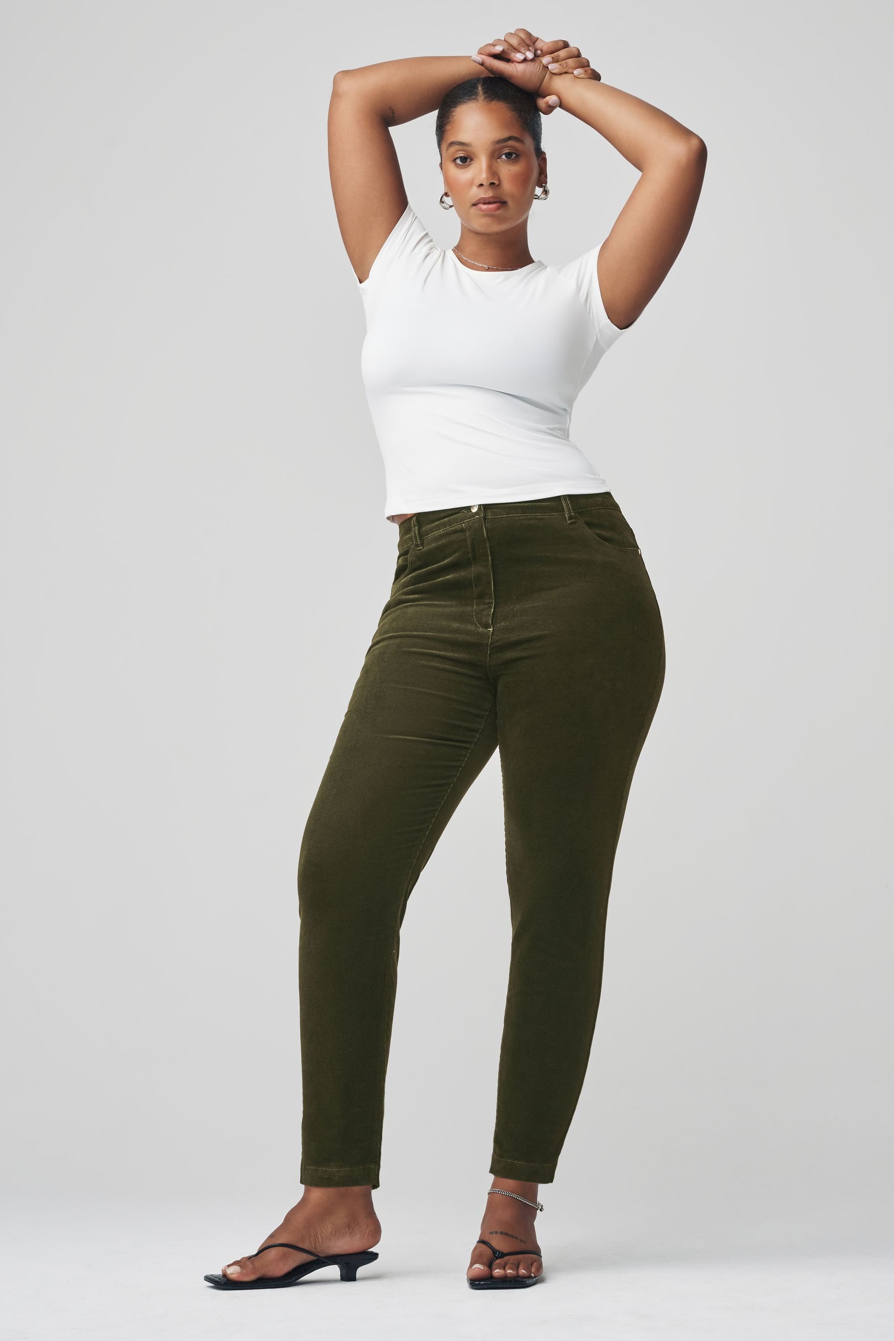 Next Skihose Skinny Fit Cordhose in Sanduhrenform (1-tlg)