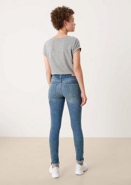 QS Stoffhose Jeans Sadie / Skinny Fit / Mid Rise / Skinny Leg Label-Patch, Waschung