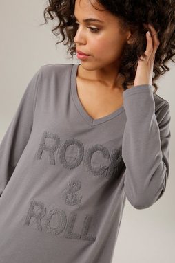 Aniston CASUAL Langarmshirt mit "rockigem" Schriftzug aus strukturiertem Frottee