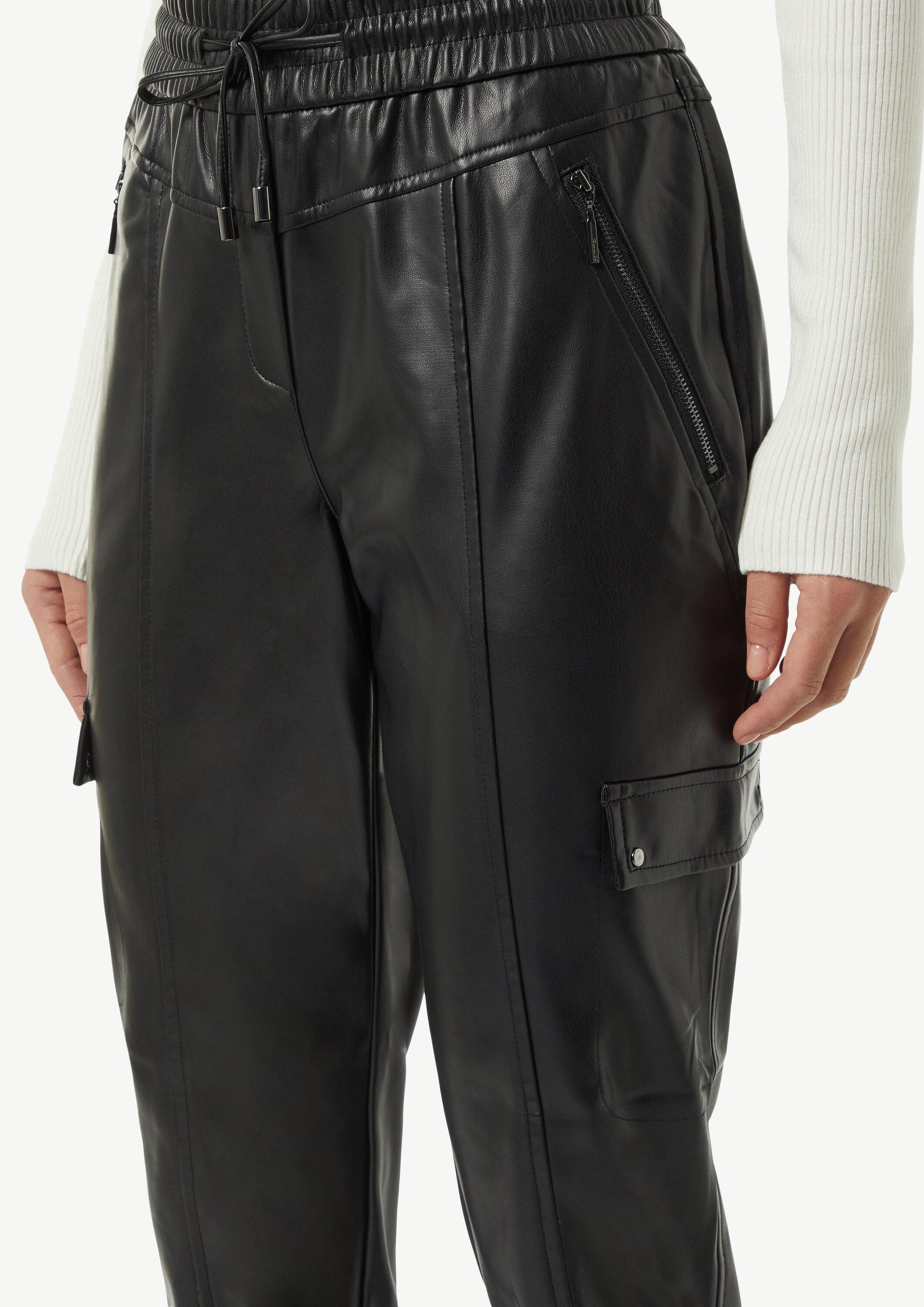 comma Chinos Hose Cargohose aus Lederimitat