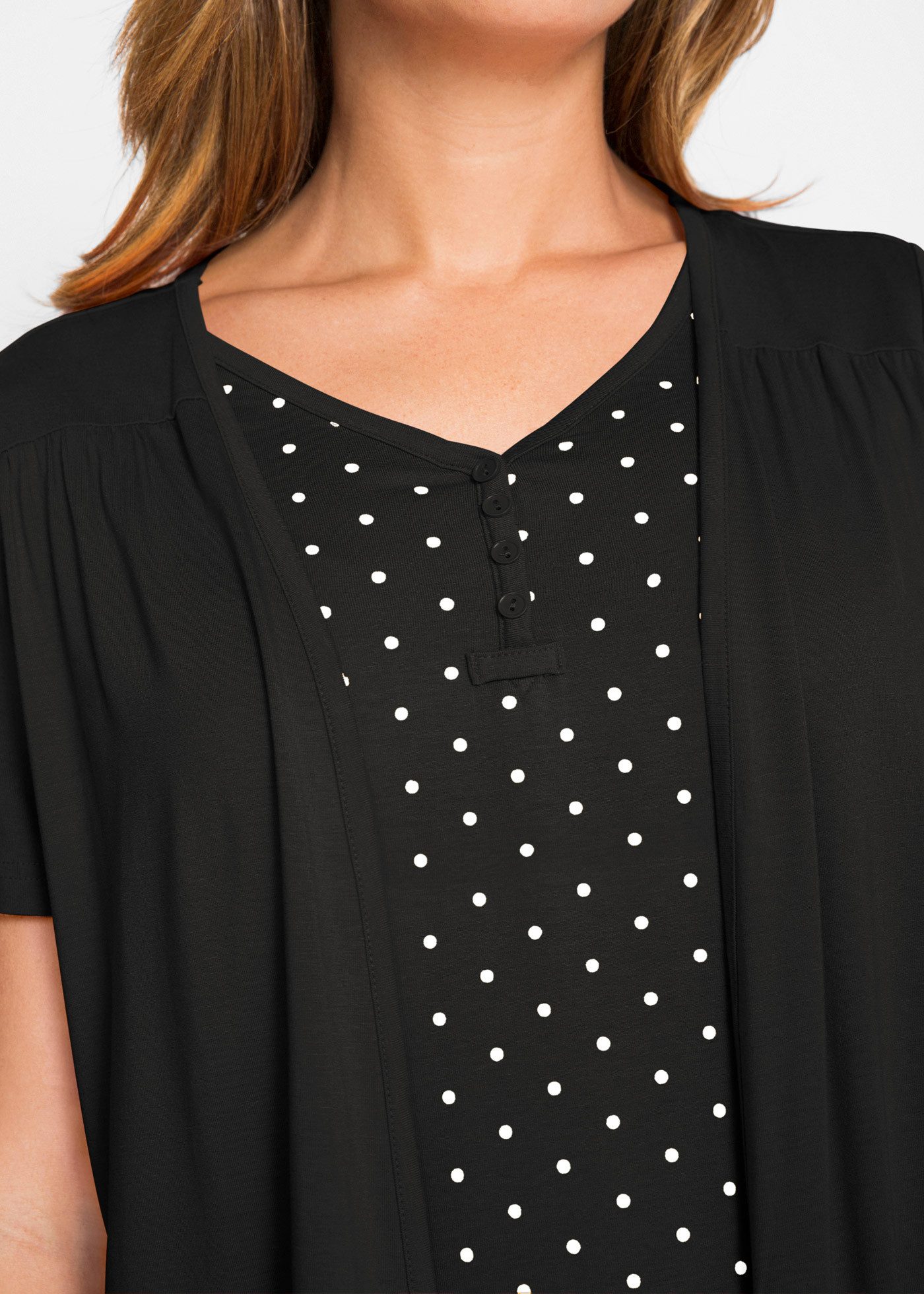 bonprix 2-in-1-Shirt A-Linie Passform, Kurzarm, mit V-Ausschnitt, mit Zierknopfleiste