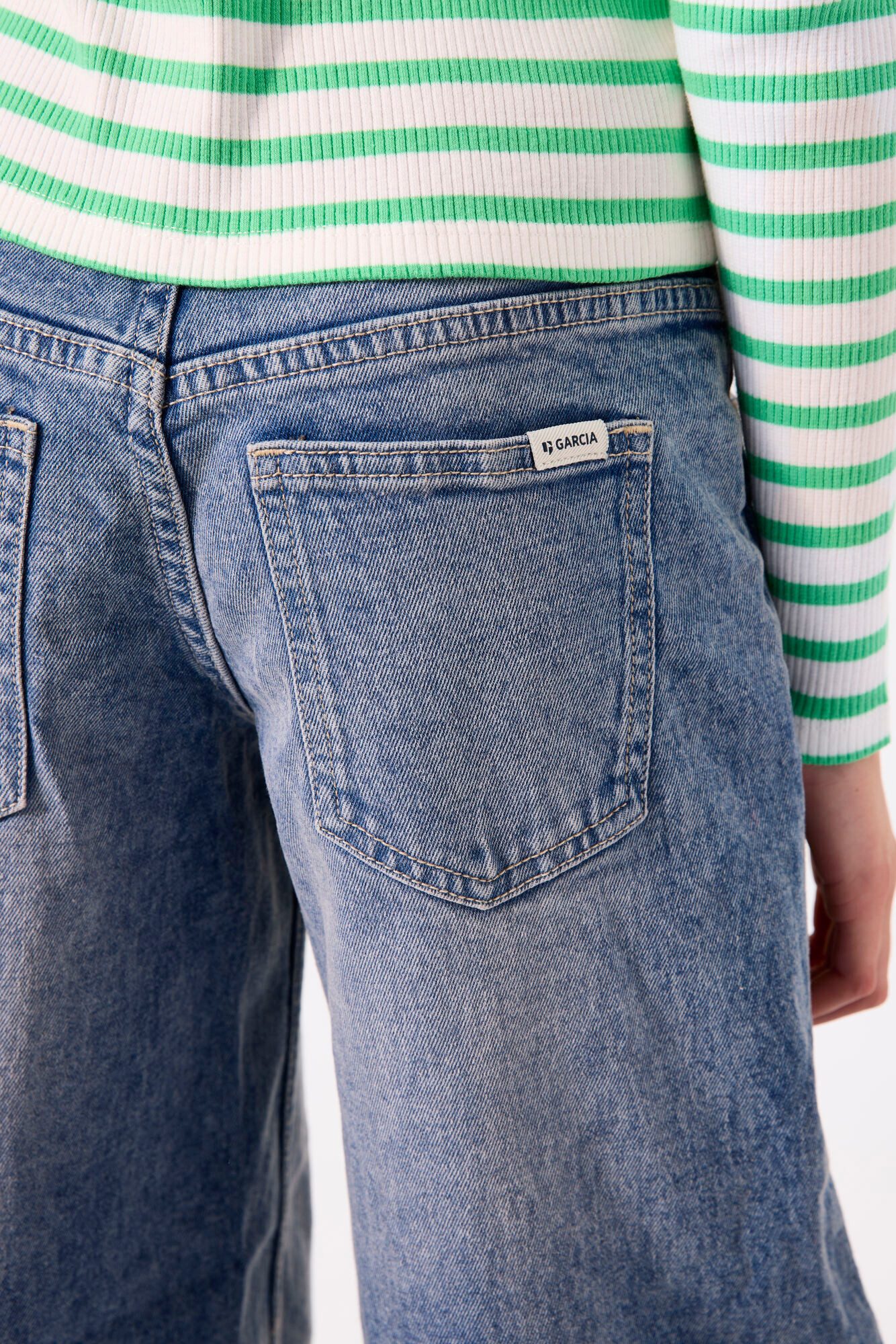 Garcia Weite Jeans mit schmalem Bund