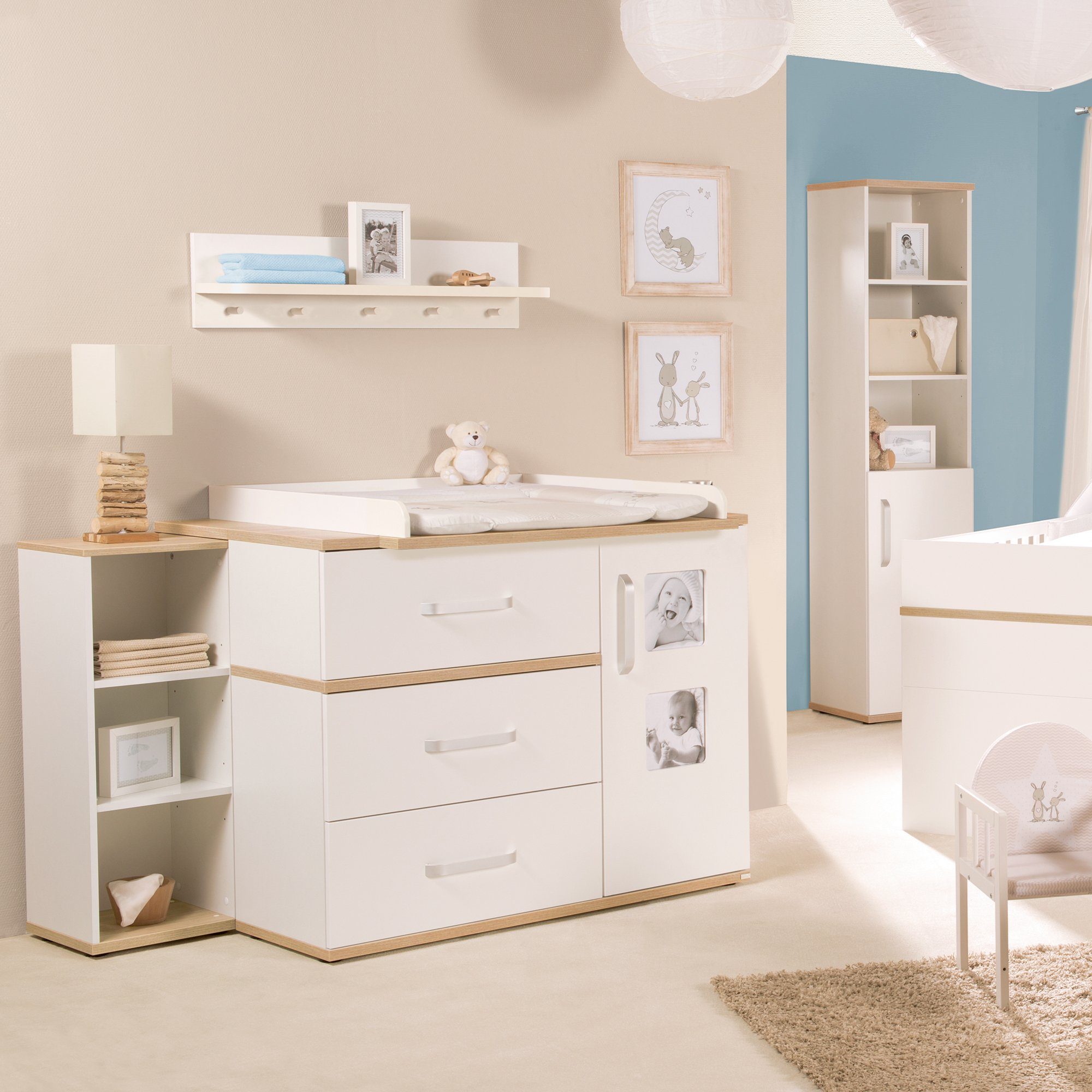 roba® Wickelkommode Pia, mit 2 Bilderrahmen, praktische Einteilung - Dekor San Remo Eiche