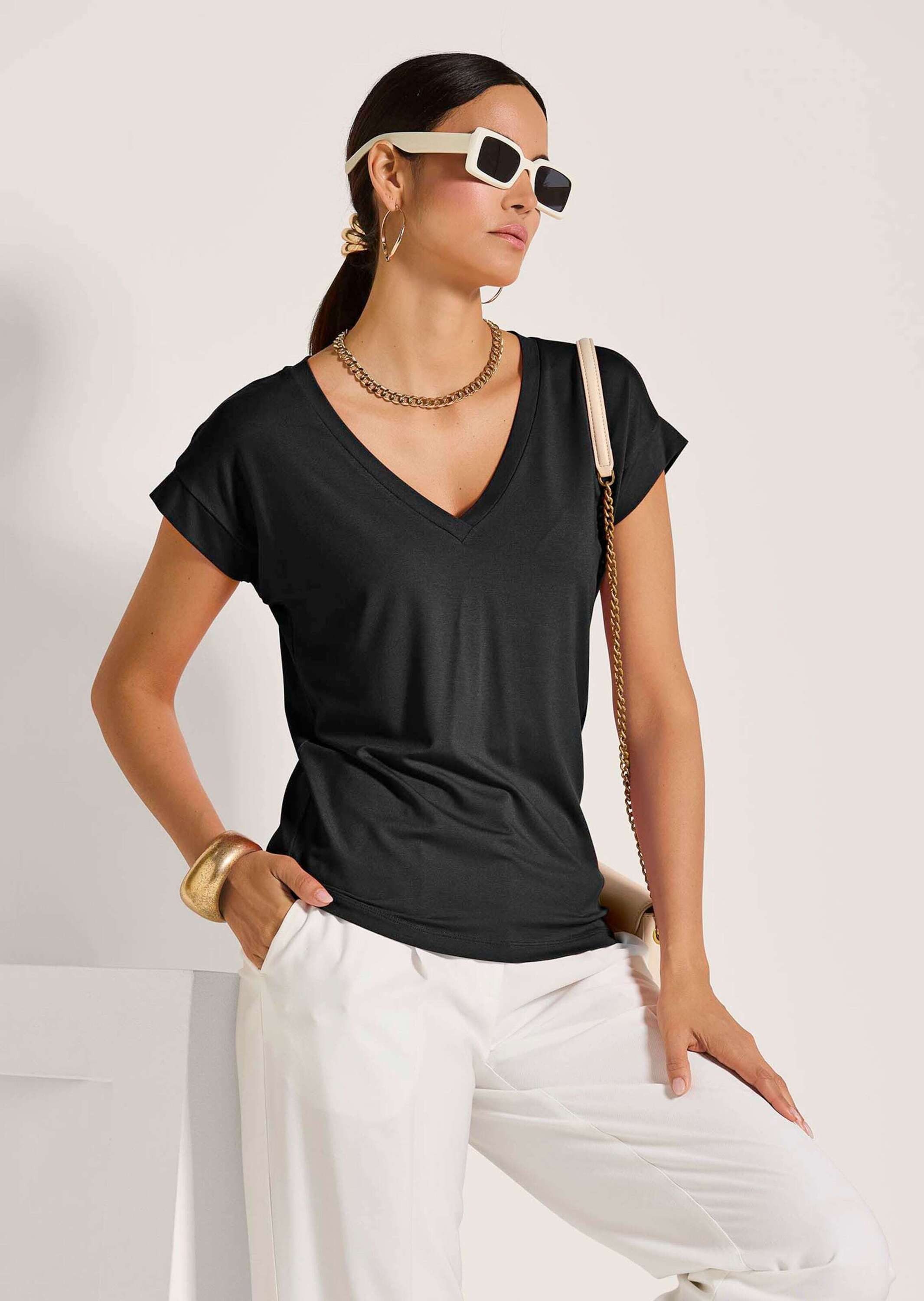MADELEINE Kurzarmshirt Zeitloses Blusenshirt mit V-Ausschnitt Lässiges Basicshirt mit überschnittenen Schultern und Kurzarm – Bild 3 von 5