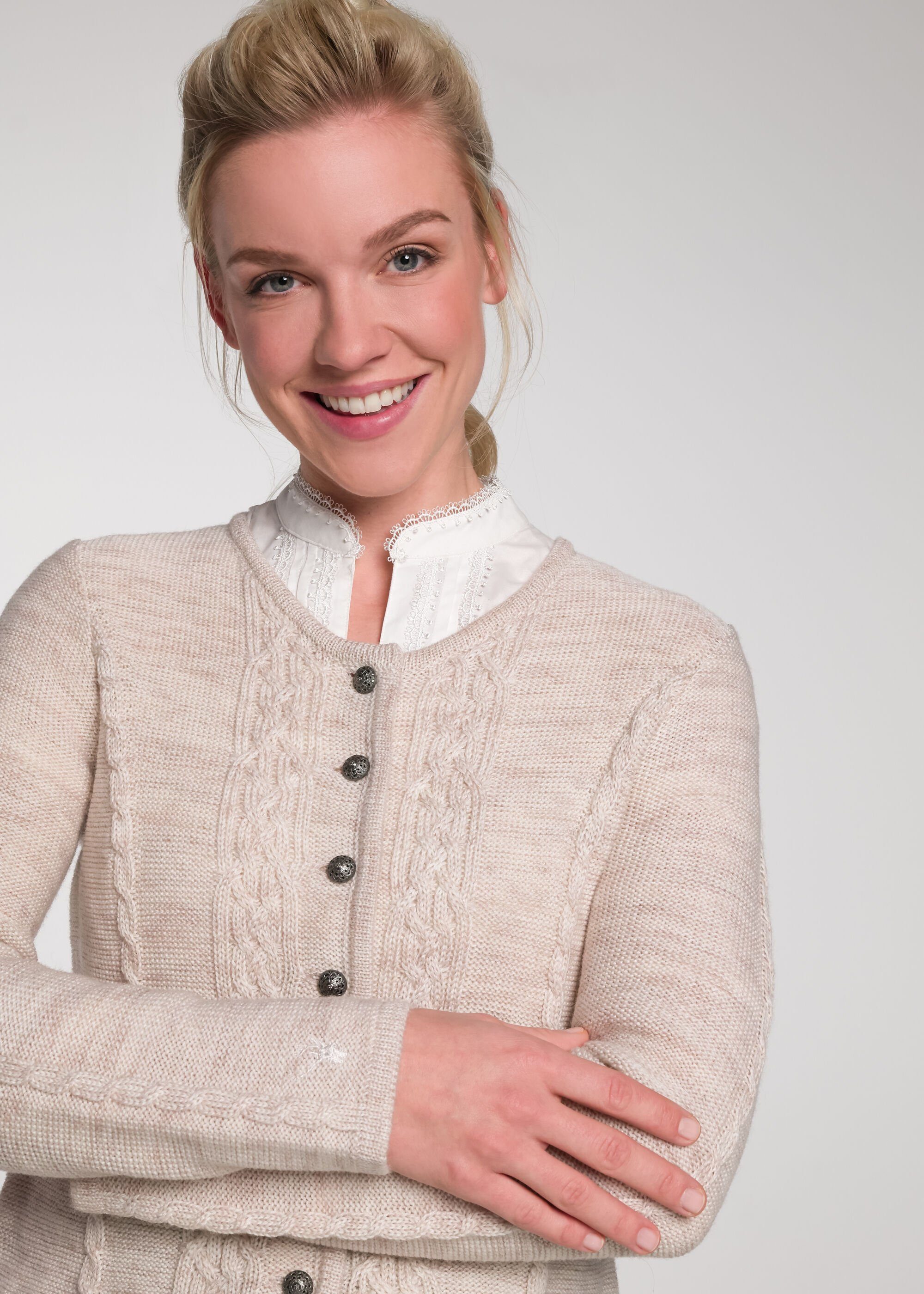 Wensky & Trachtenstrickjacke Strickmuster Bonn mit Spieth natur