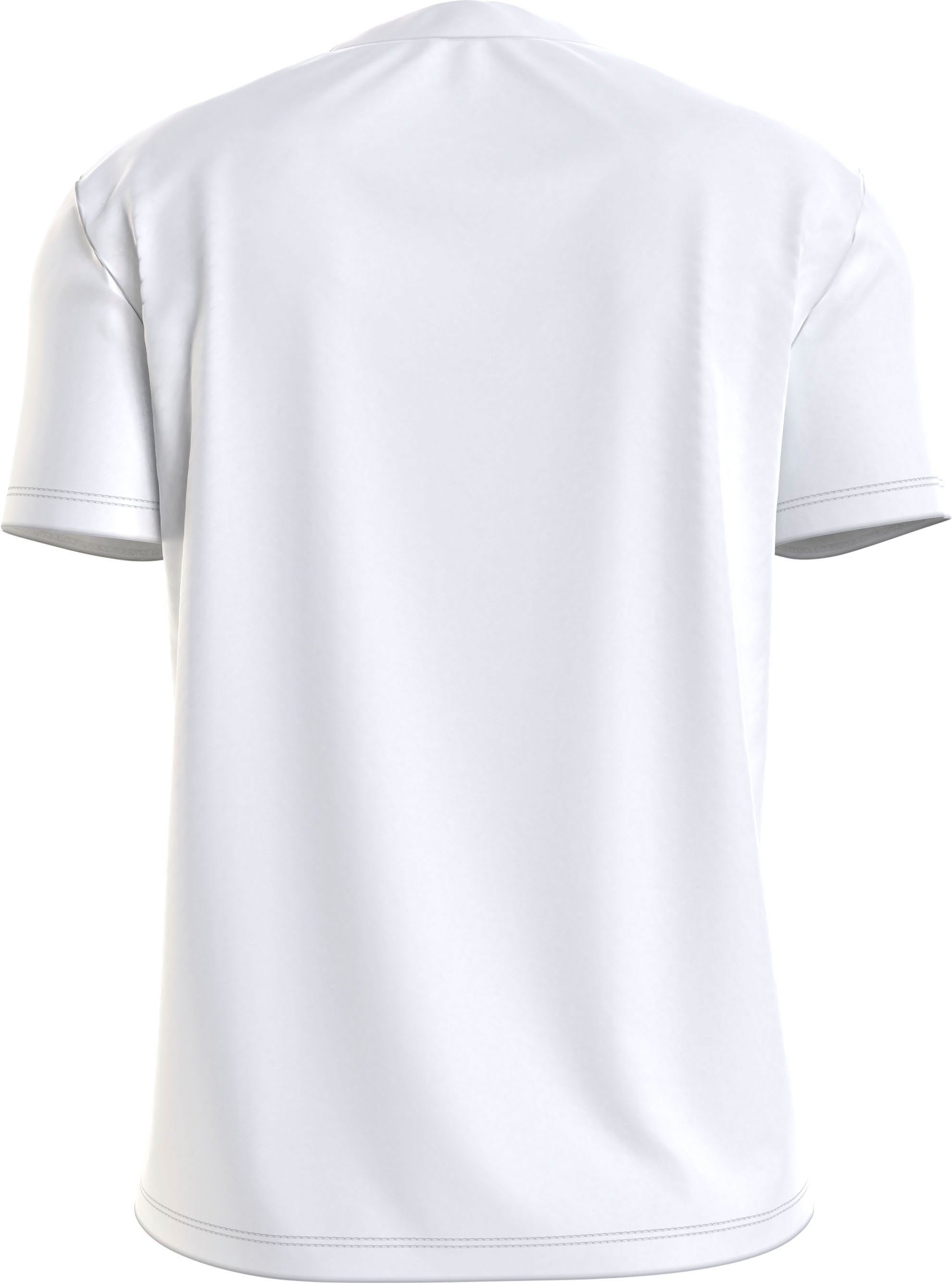 mit dezentem Calvin MODERN Klein LOGO TEE Logodruck Jeans Klein White Bright STACKED Calvin T-Shirt Jeans STRAIGHT