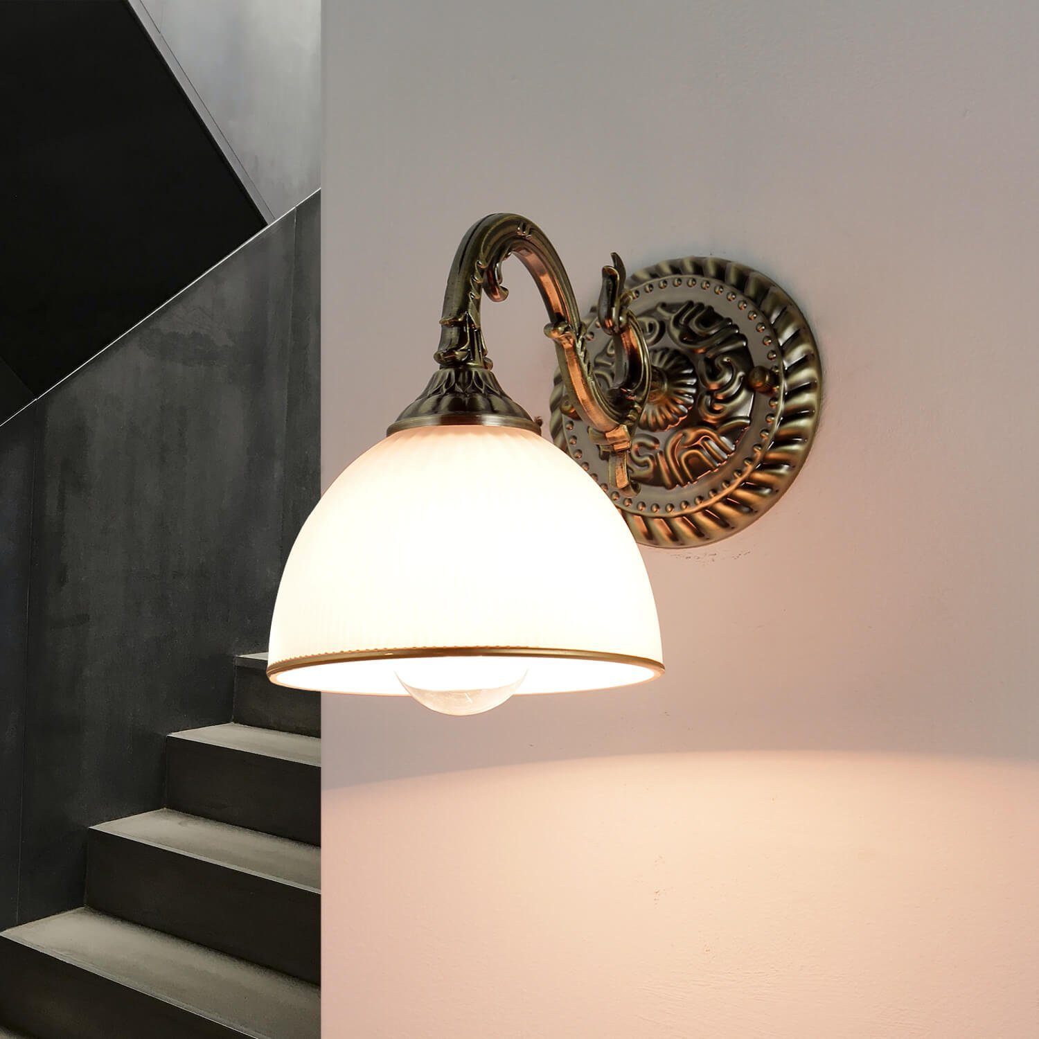 Licht-Erlebnisse Wandleuchte LOUIS, ohne Leuchtmittel, Wandlampe günstig online kaufen
