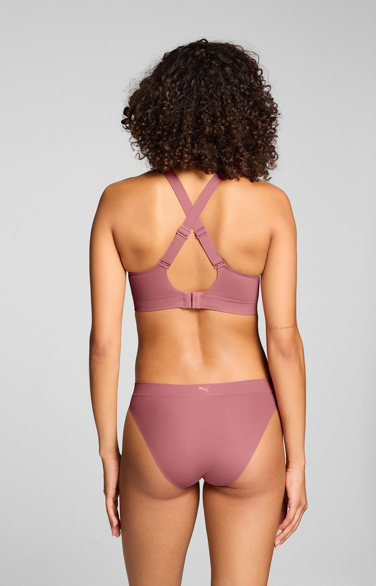 PUMA Slip PUMA WOMEN 3D KNIT SPORT BRIEFS (2er Pack) nahtlose Ränder für eine unsichtbare Passform
