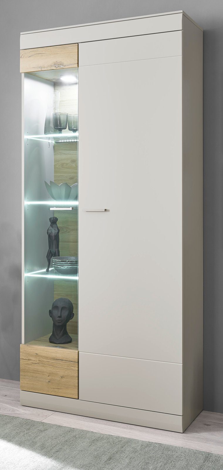 Furn.Design Stauraumvitrine Griego Soft-Close Kieselgrau mit 199 in Fächer, mit Eiche, 12 90 x cm) (Vitrinenschrank