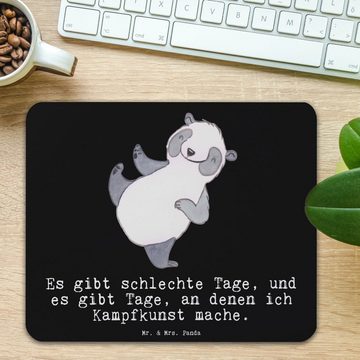 Mr. & Mrs. Panda Mauspad Panda Kampfkunst - Schwarz - Geschenk, Arbeitszimmer, Sport, Mousepad (1-St), Rutschfest