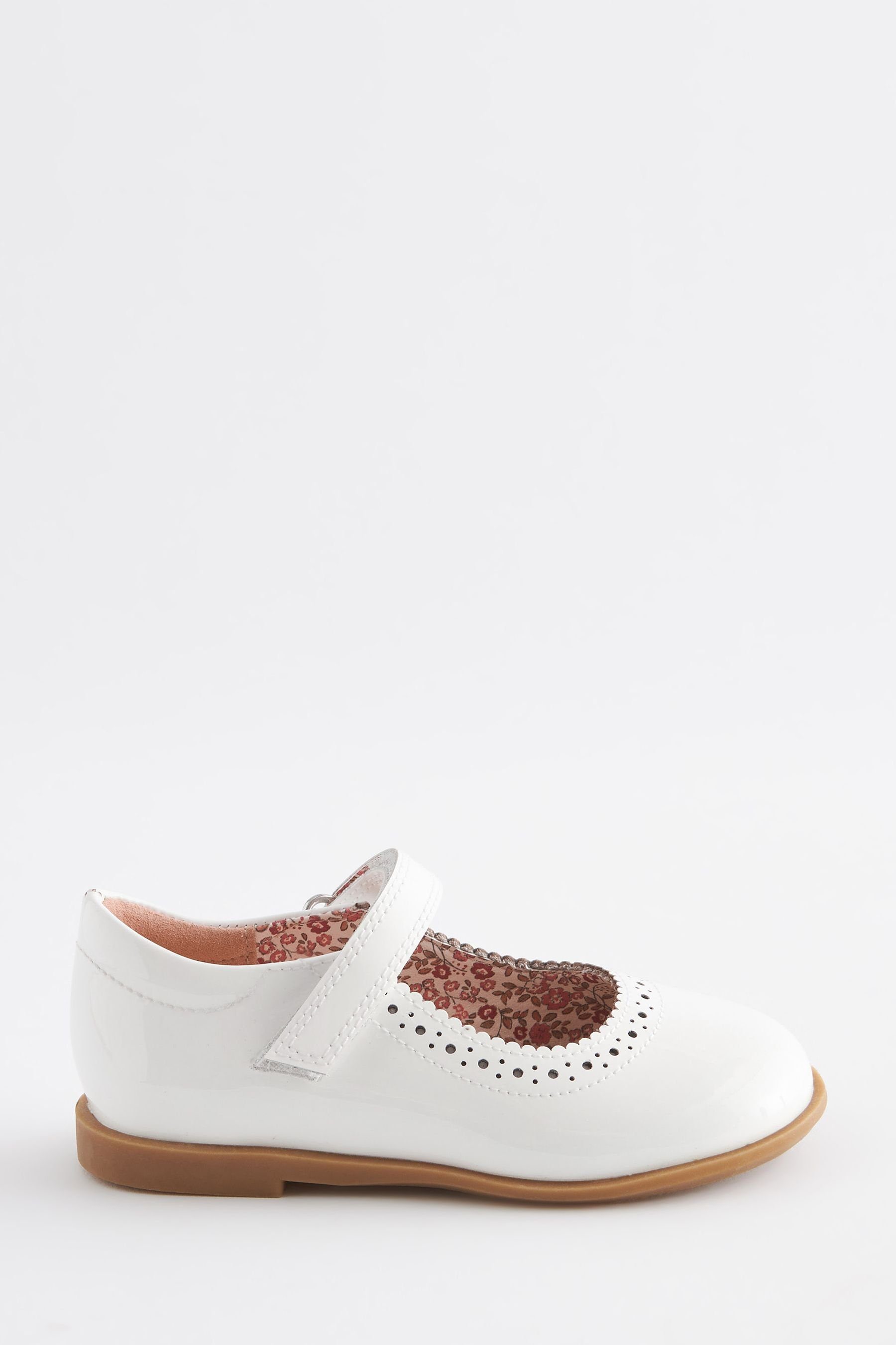 Next Mary-Jane-Pumps mit Brogue-Details Mary-Jane-Schuhe (1-tlg)