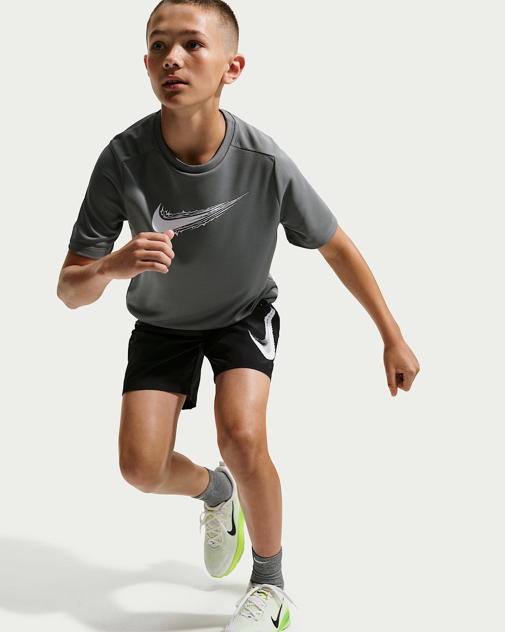 Nike Trainingsshorts Nike Multi Refresh Big Kids' (Boys) Shorts Für Kinder und Jugendliche – Bild 5 von 5
