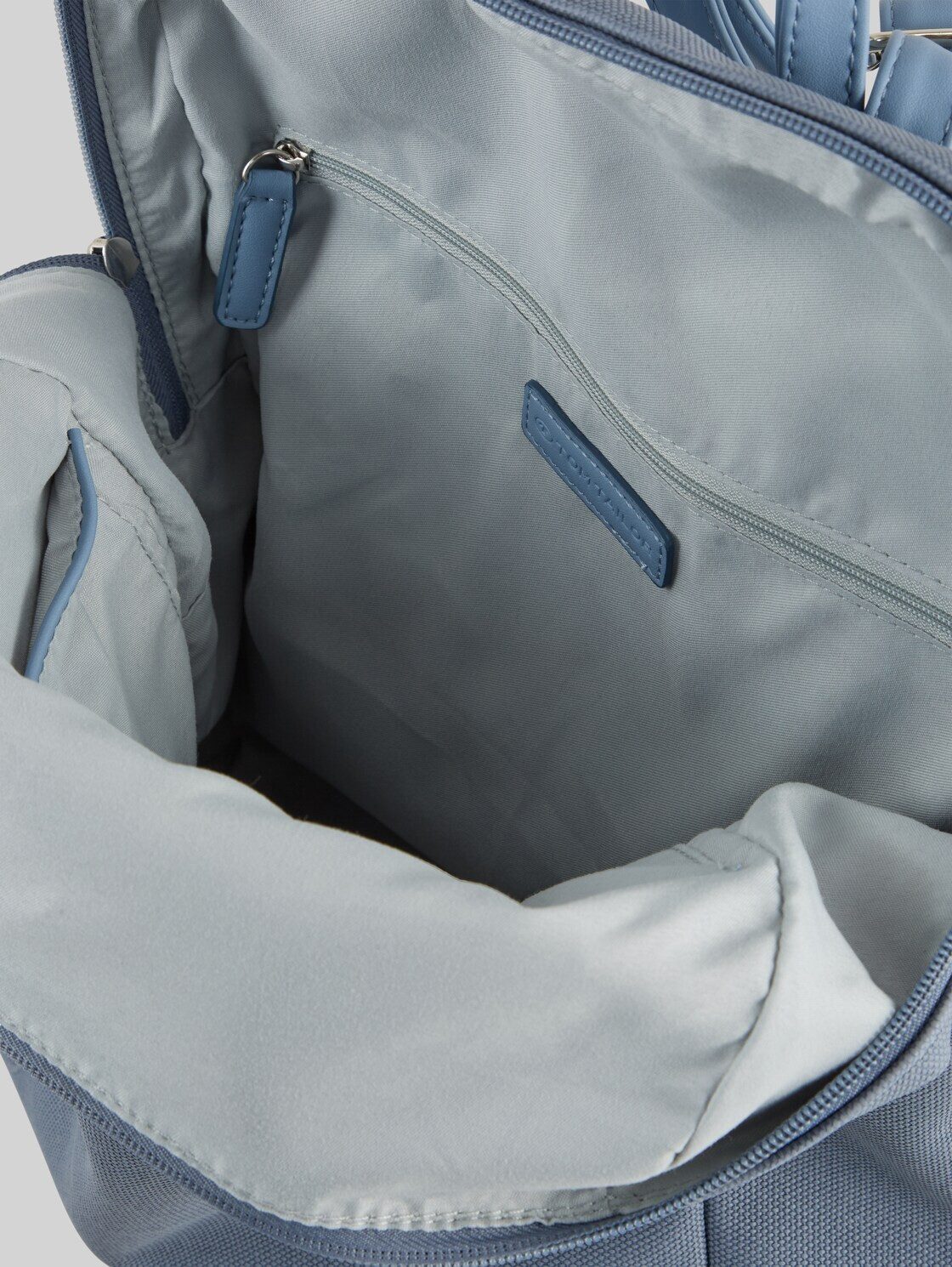 TOM TAILOR Rucksack Bags, TTROSA M Rucksack in Canvas-Optik mit Logoprägung