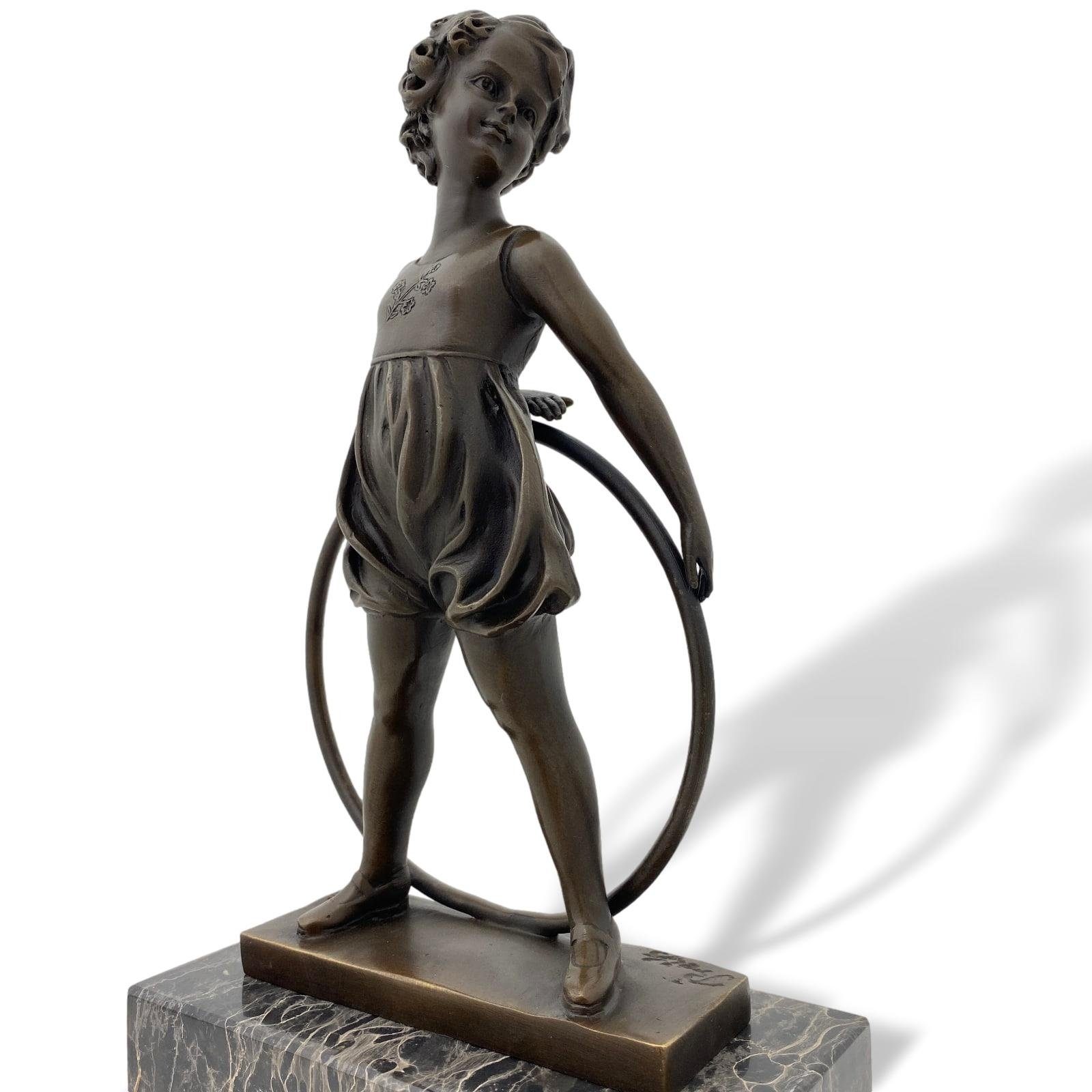 mit Bronzeskulptur Mädchen Turnerin Figur Bronzefigur Reif Skulptur Steinpl auf Aubaho