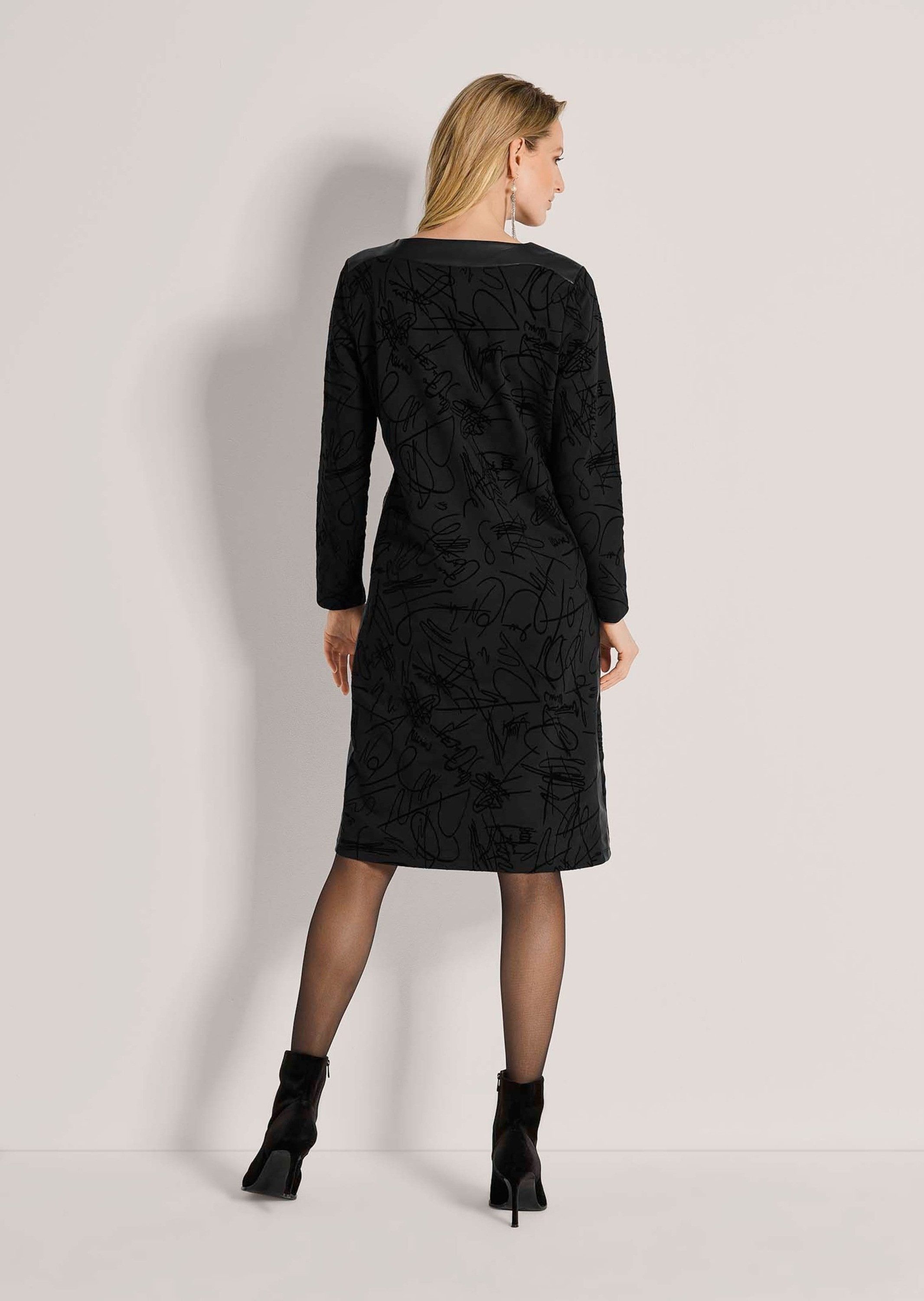 MADELEINE Midikleid Sportiv-elegantes Kleid zum Schlüpfen Einsätze in Lederoptik & seitliche Galonstreifen